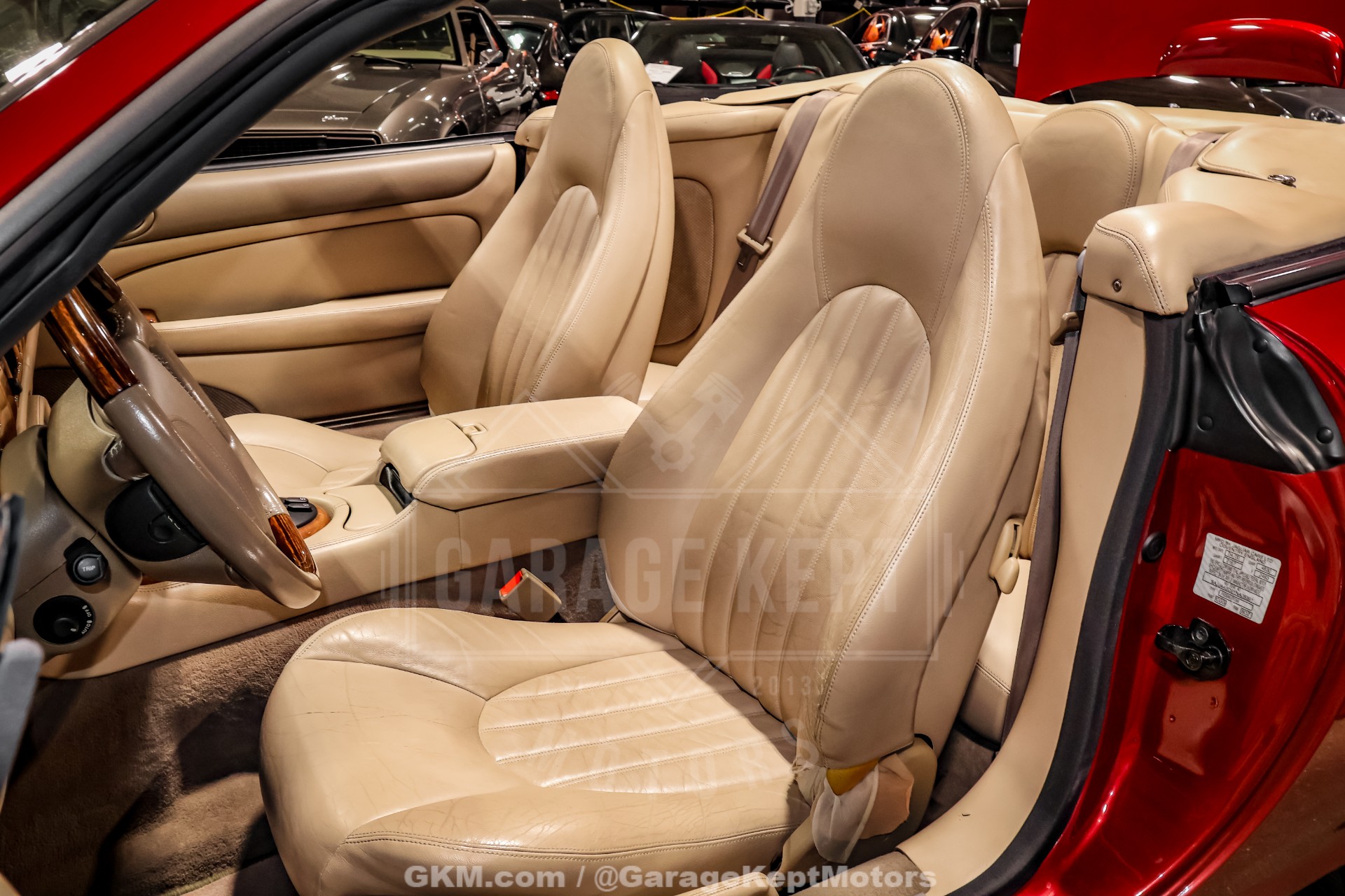 2000 Jaguar XK-Series 89