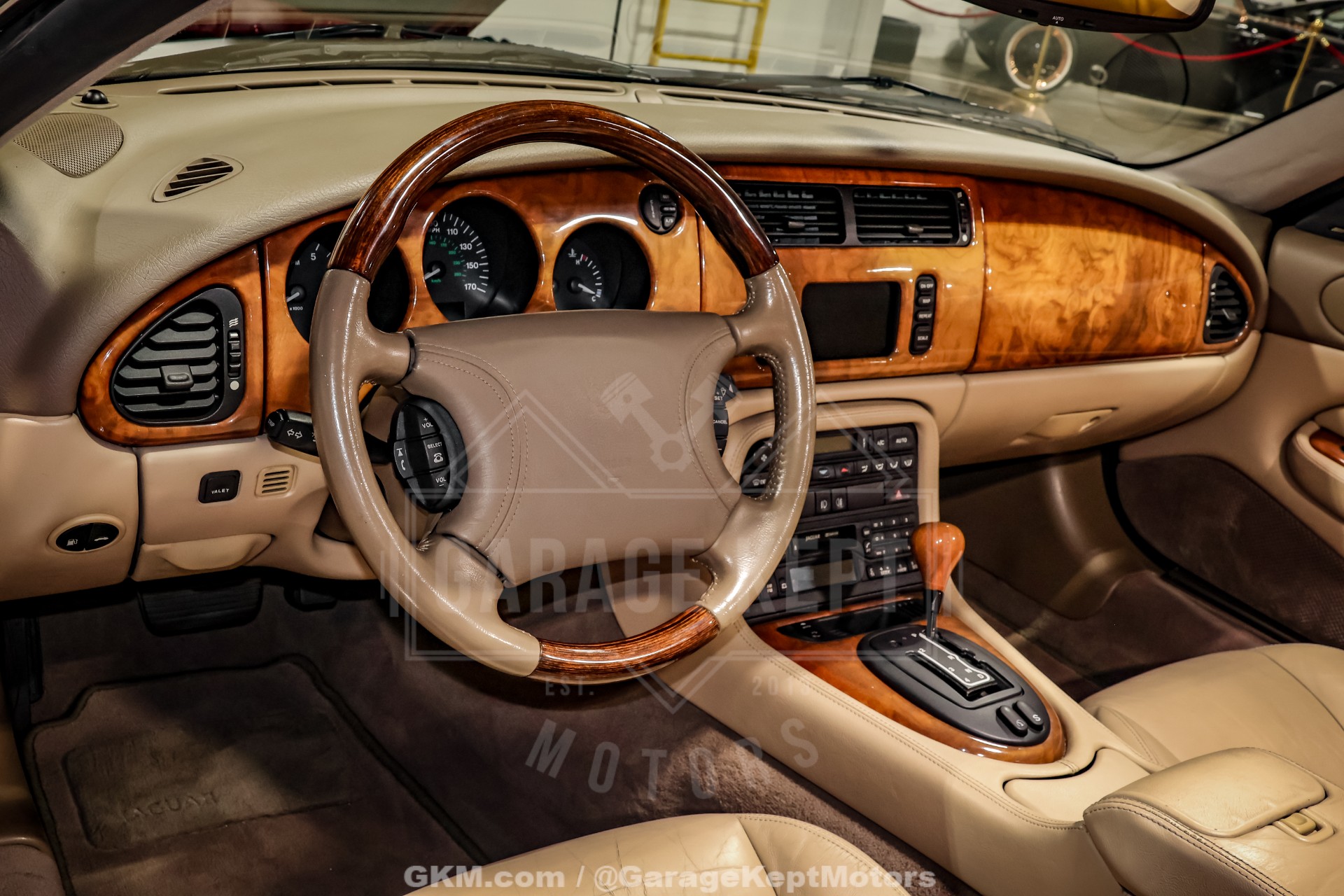 2000 Jaguar XK-Series 99