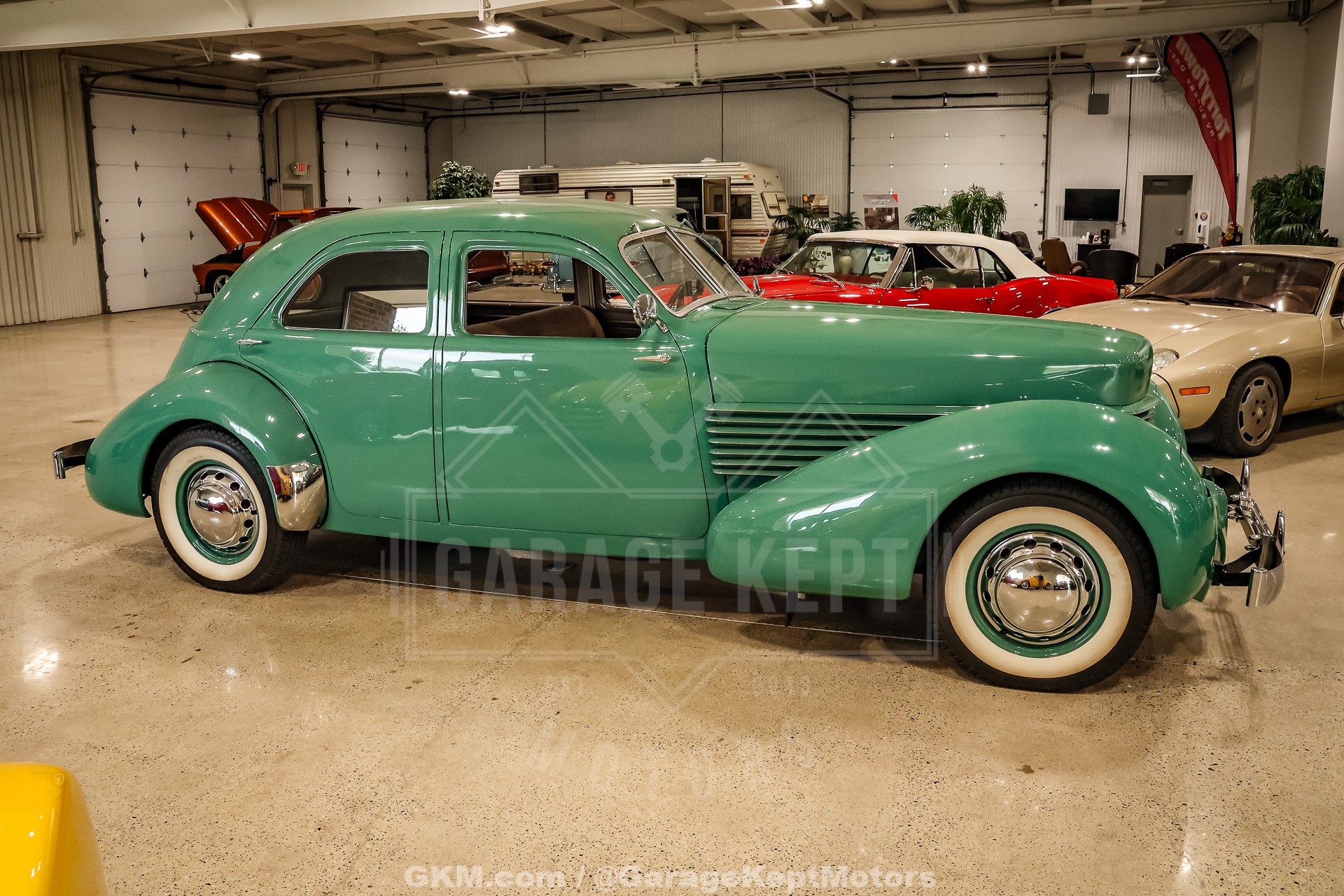 1936 Cord 810 Westchester 10