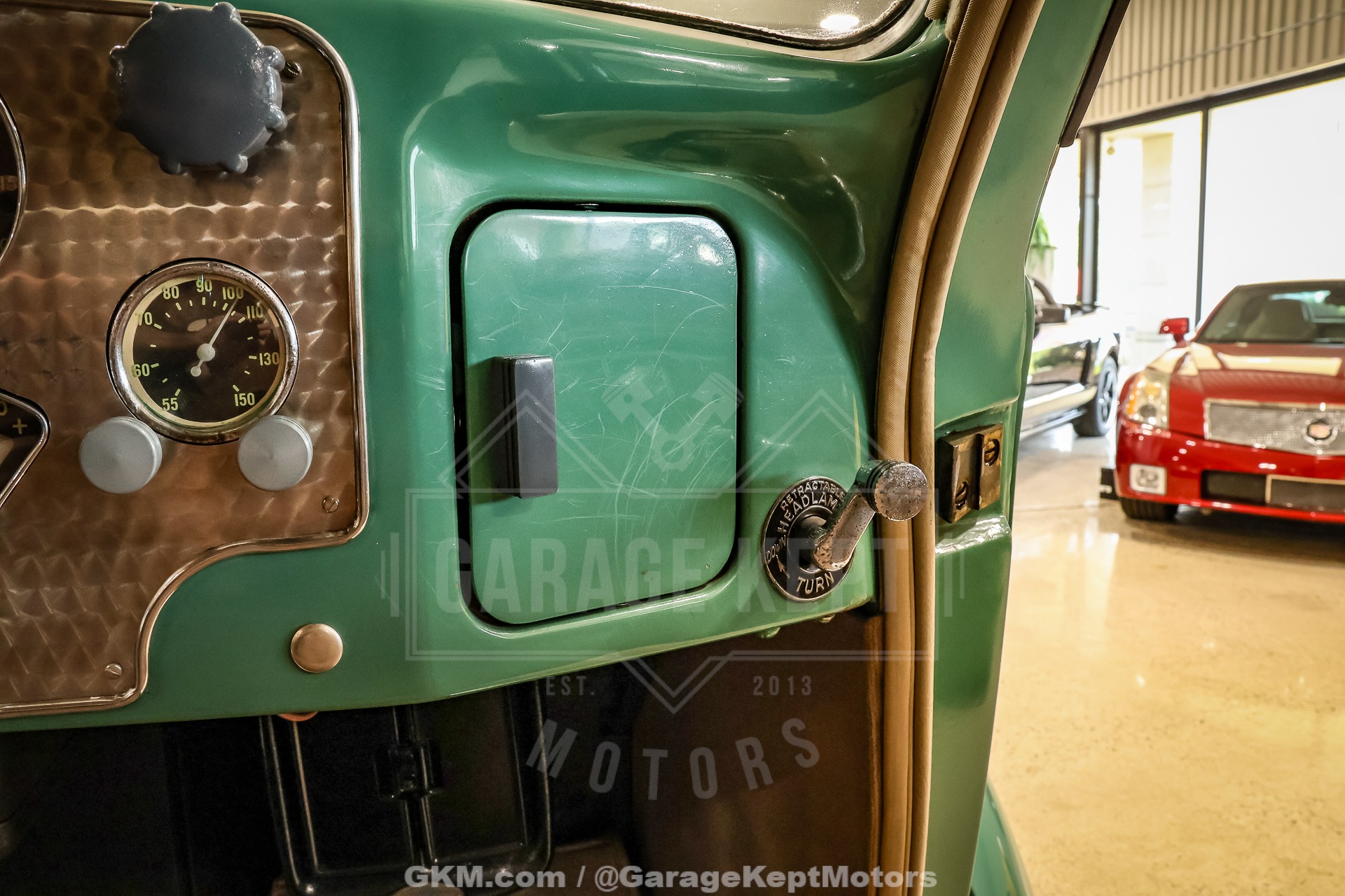 1936 Cord 810 Westchester 128