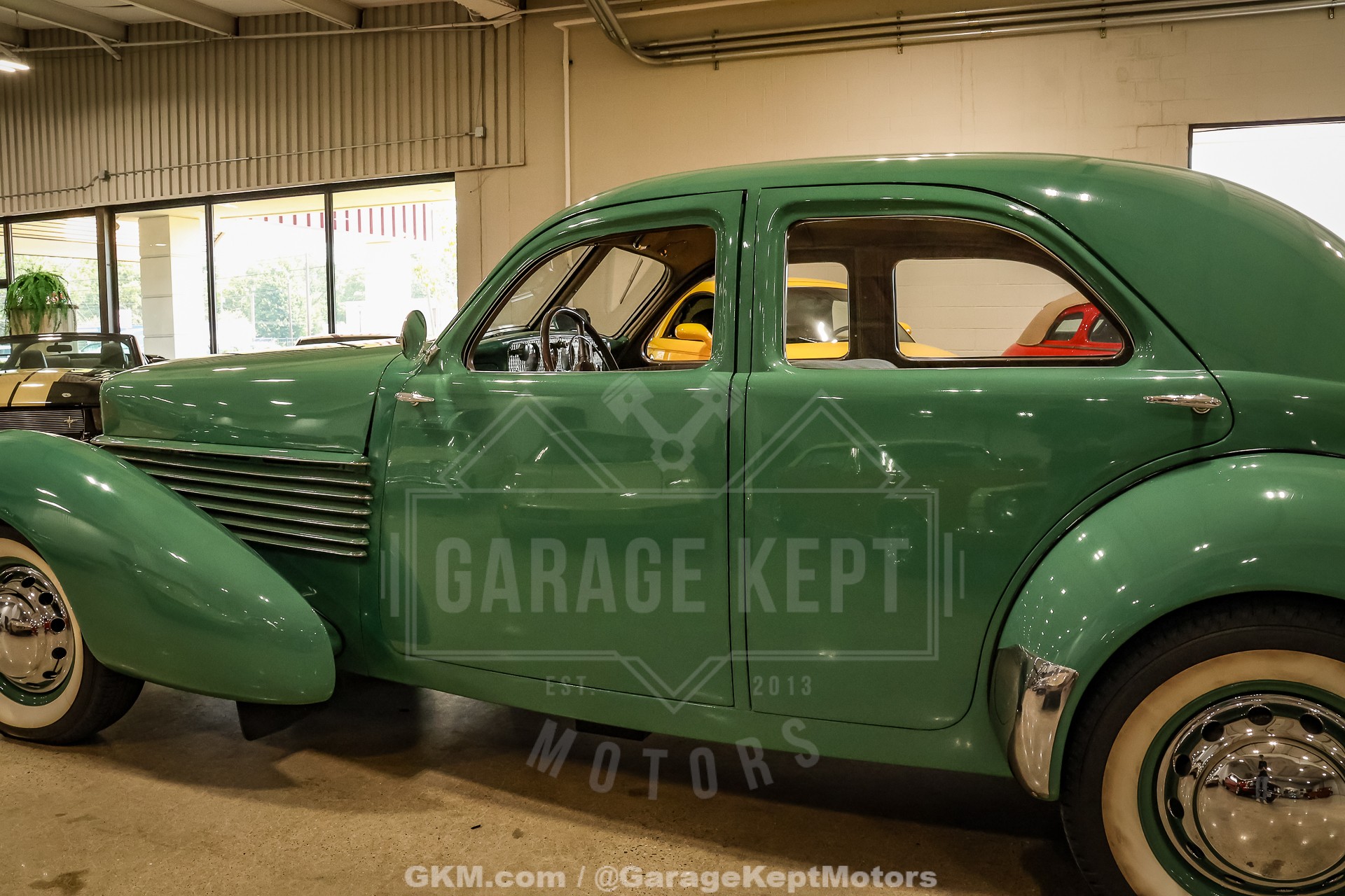 1936 Cord 810 Westchester 28