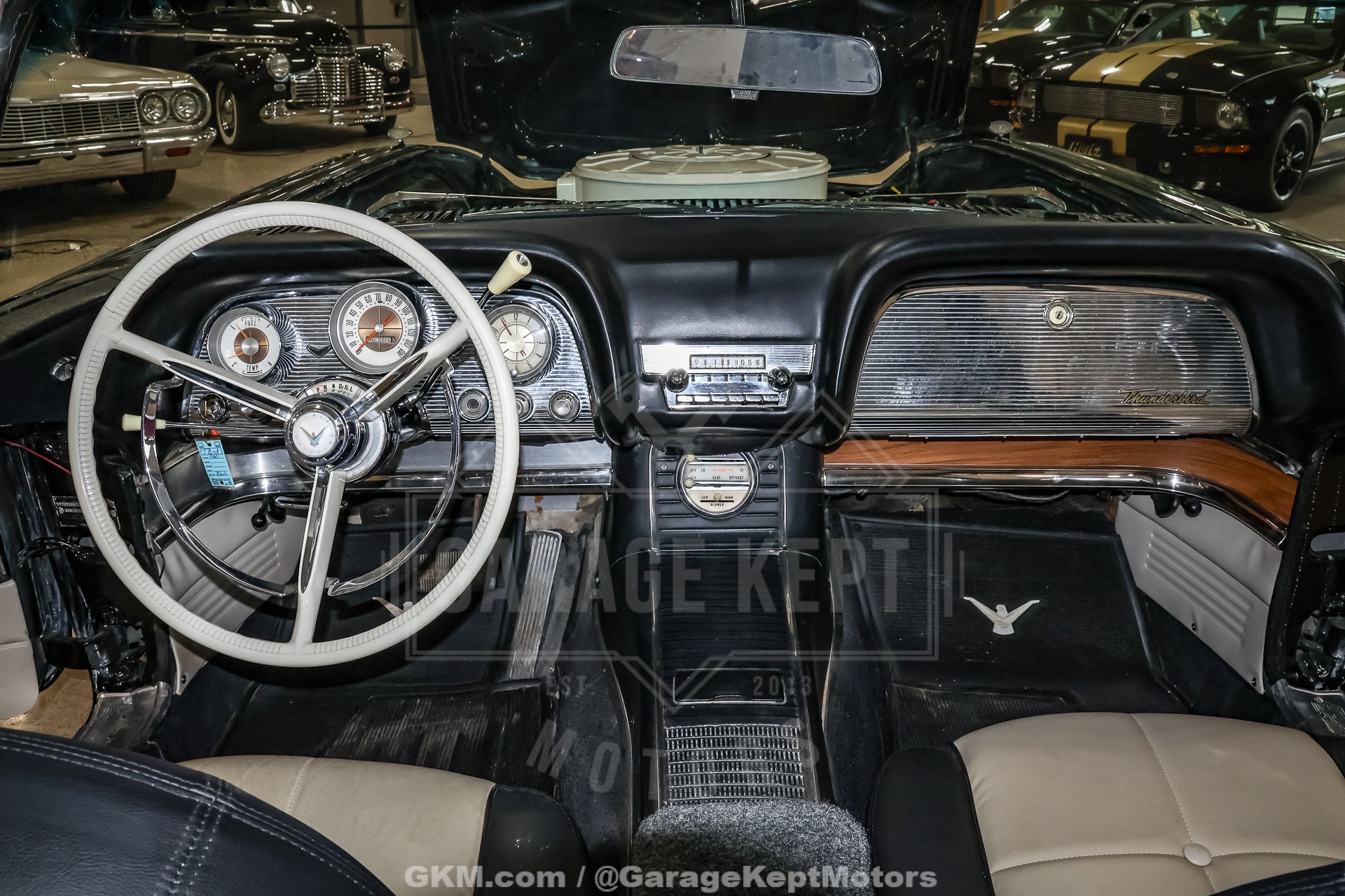 1960 Ford Thunderbird 107