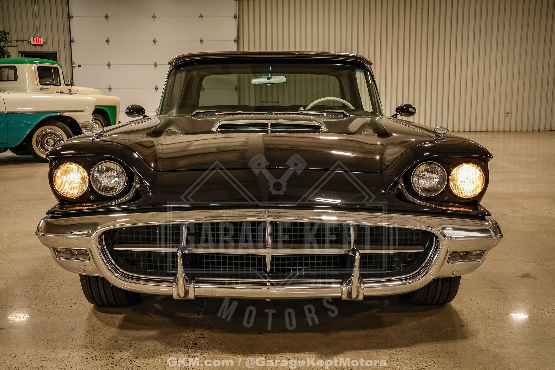 1960 Ford Thunderbird 19
