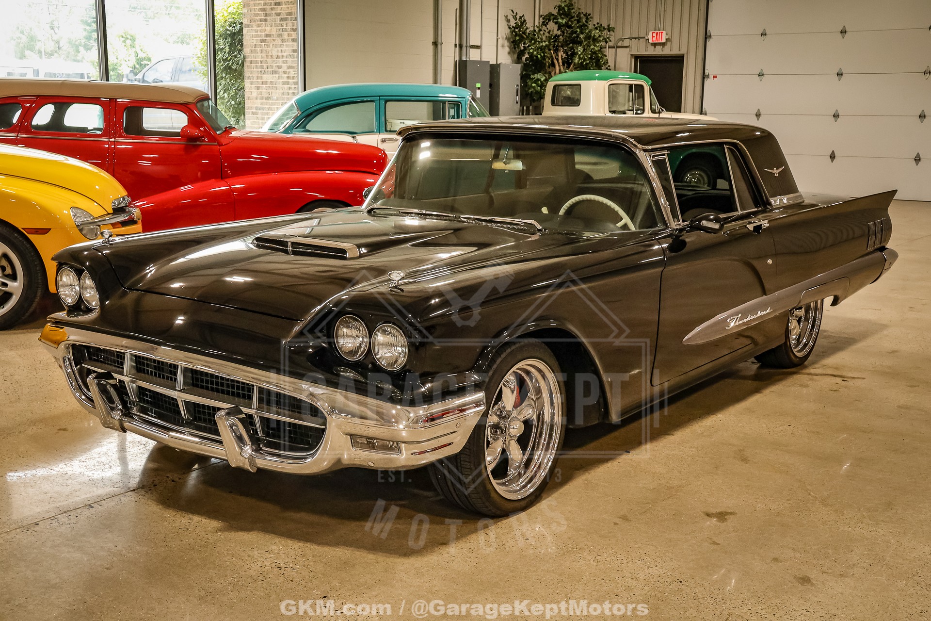 1960 Ford Thunderbird 22