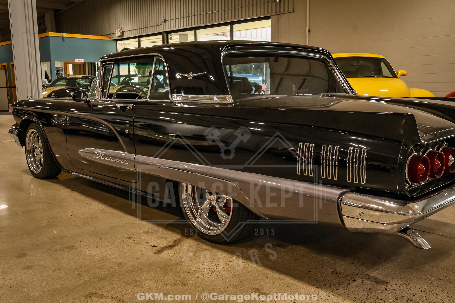 1960 Ford Thunderbird 36