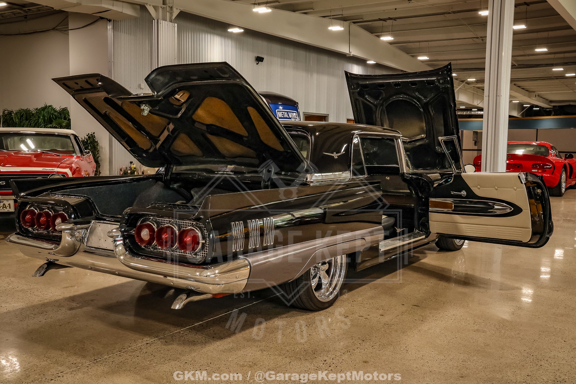 1960 Ford Thunderbird 68