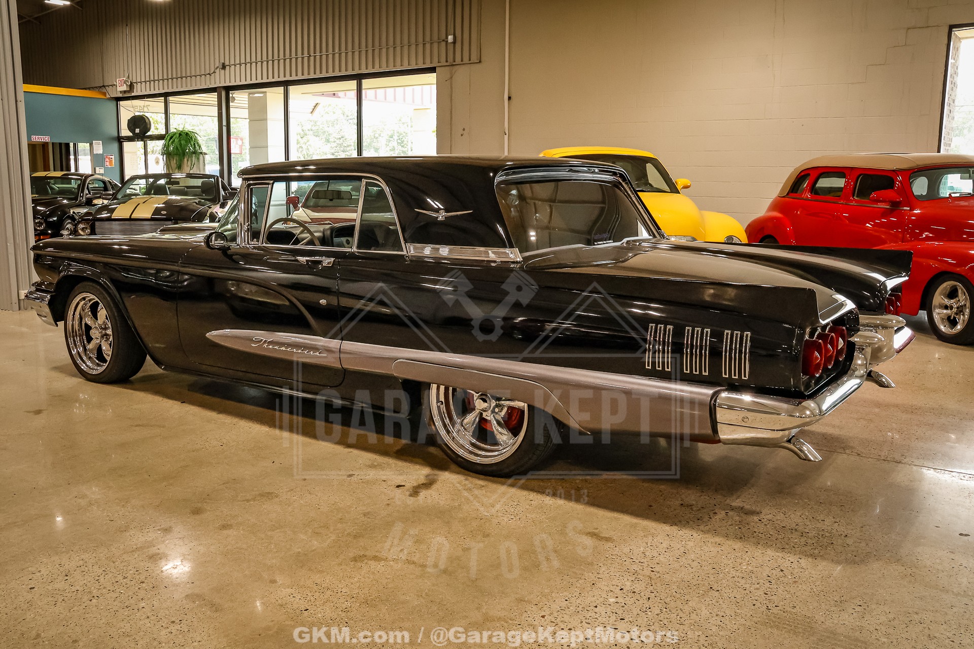 1960 Ford Thunderbird 6