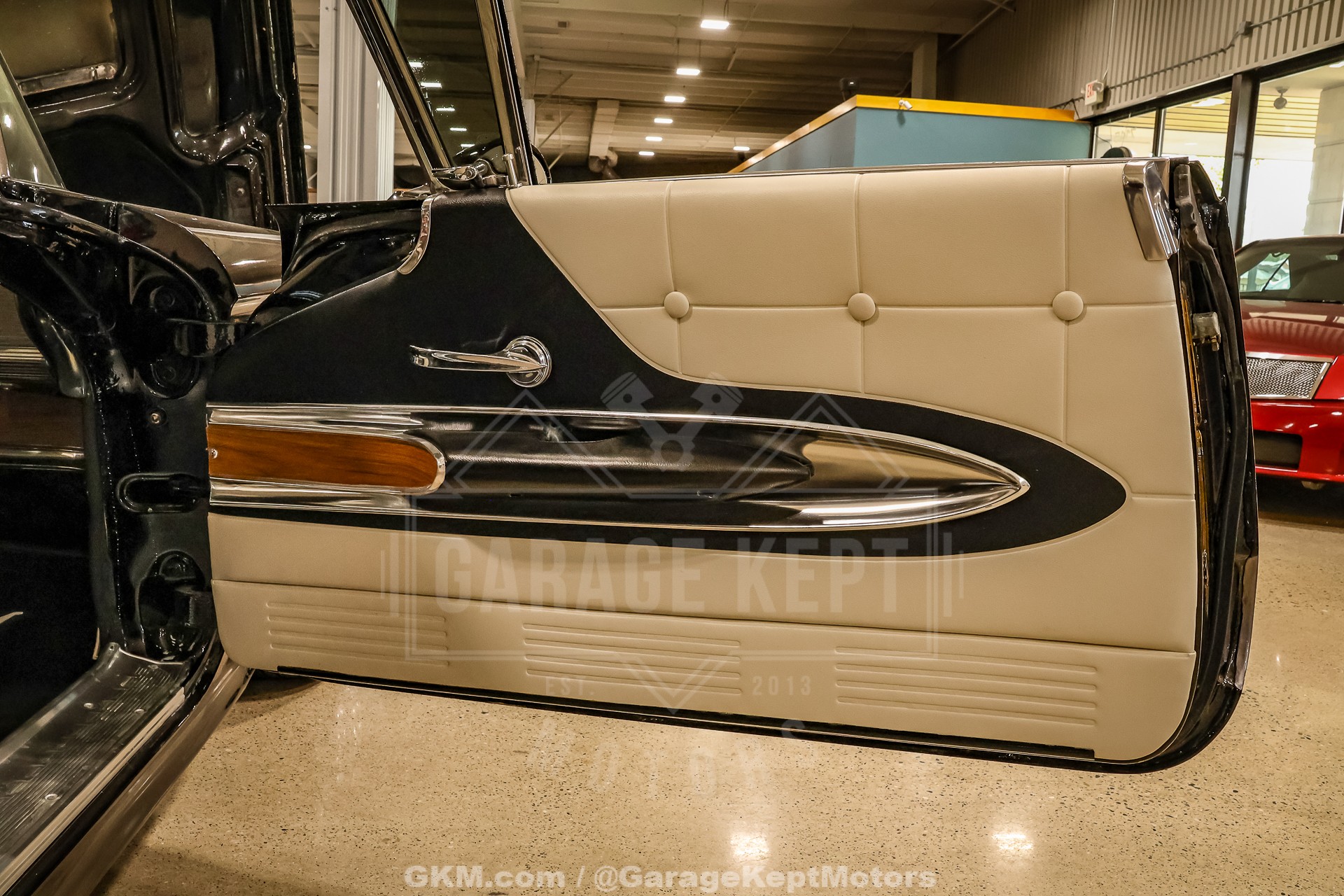 1960 Ford Thunderbird 71