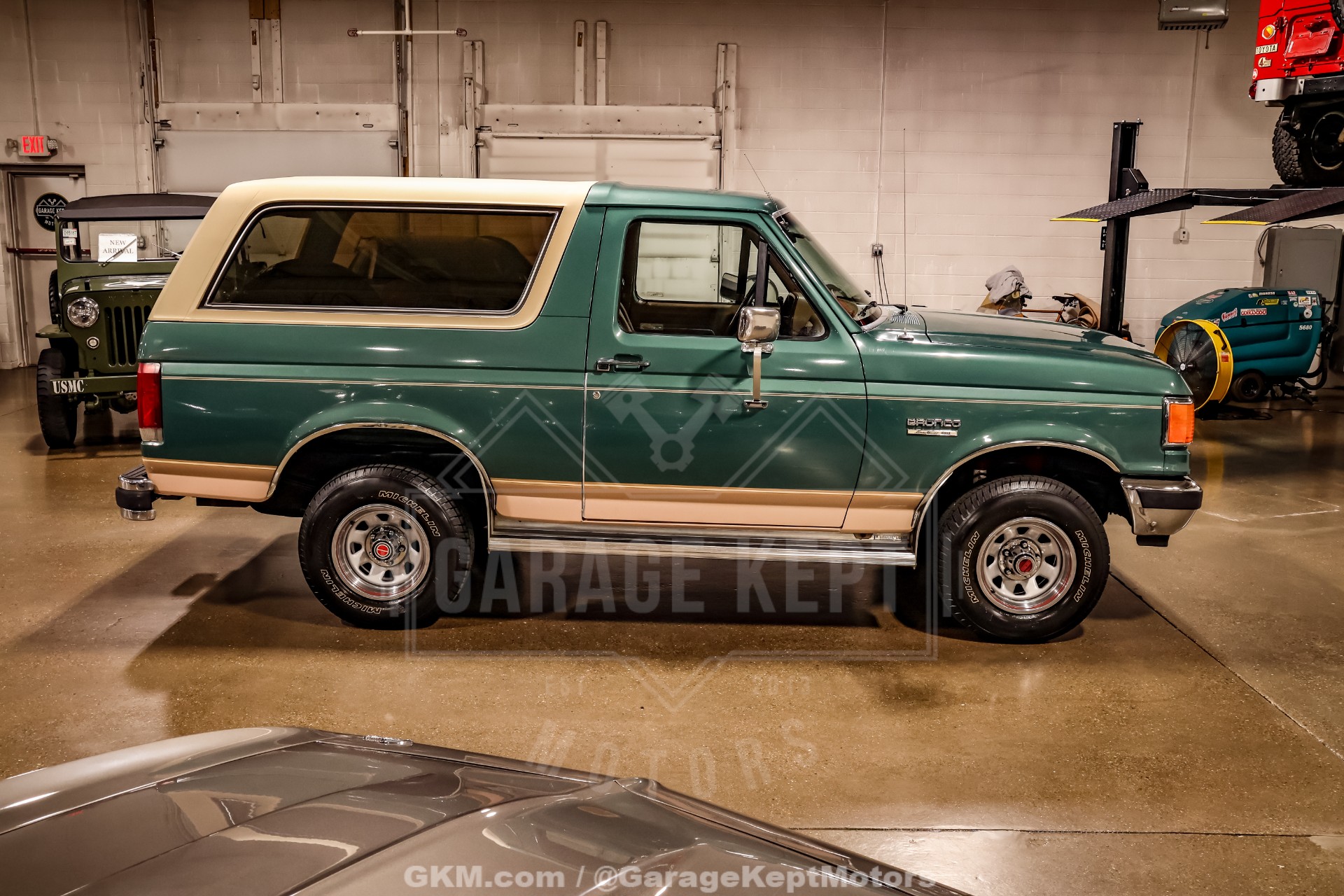 1988 Ford Bronco 10