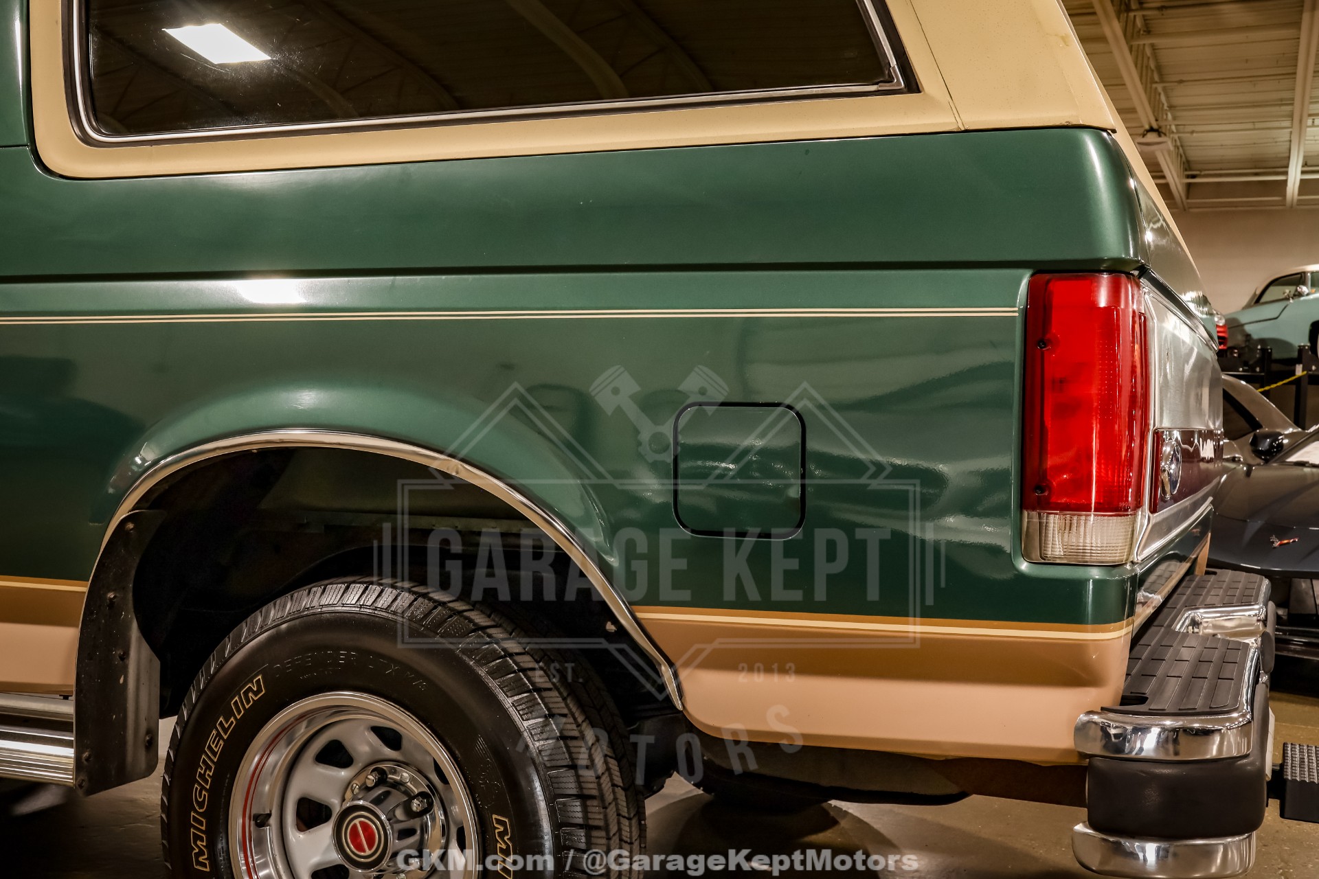 1988 Ford Bronco 35