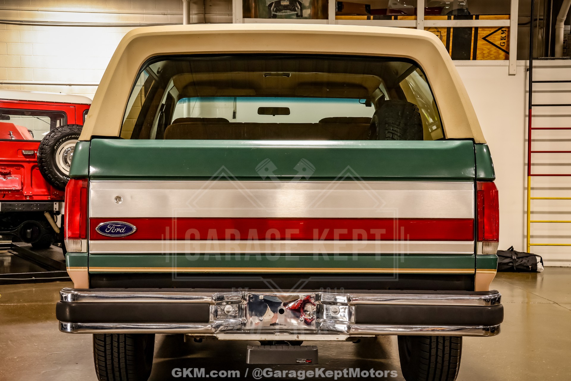 1988 Ford Bronco 40