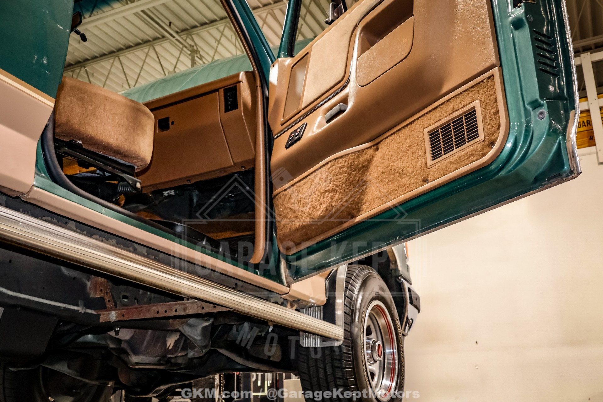 1988 Ford Bronco 65
