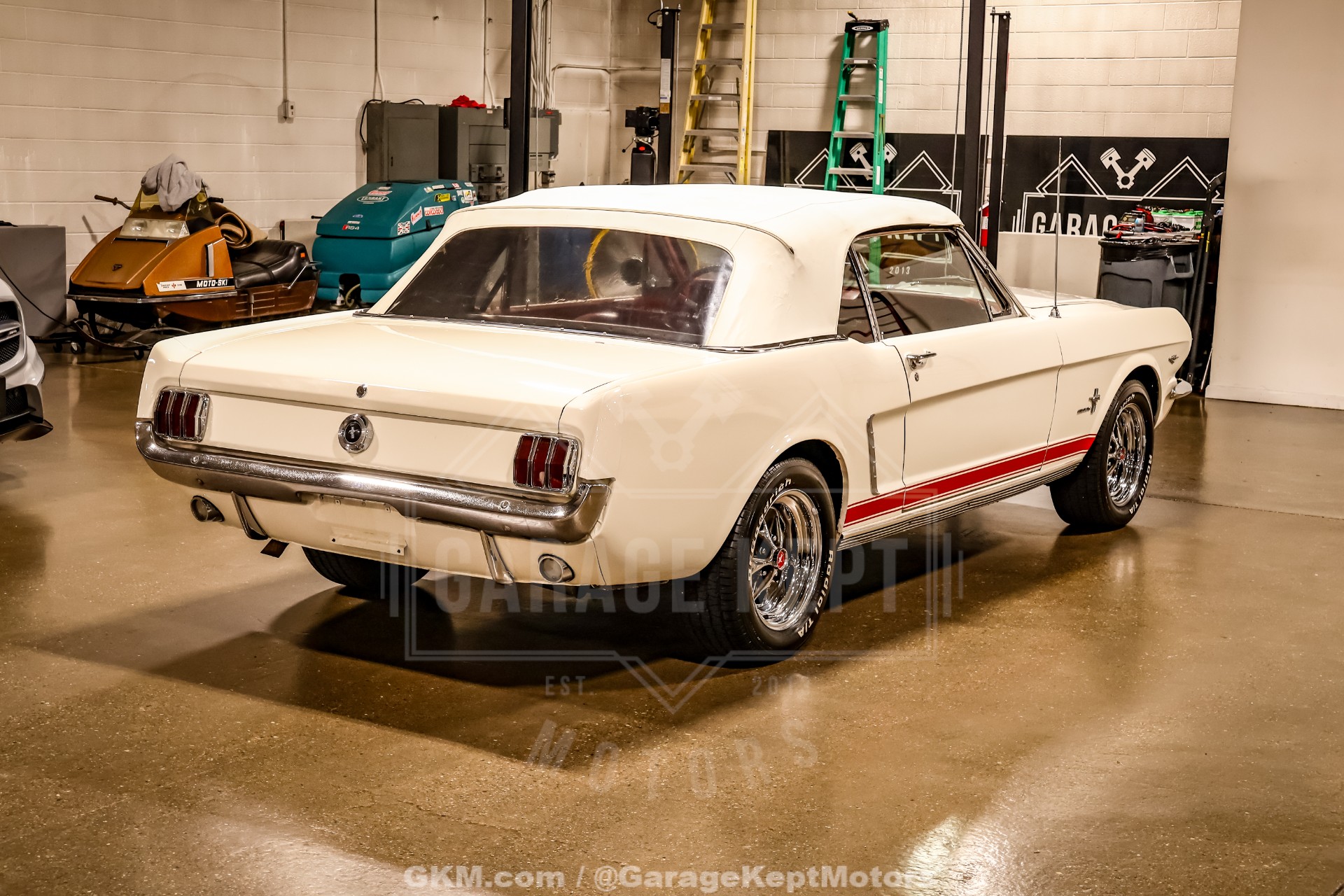 1965 Ford Mustang Convertible 7