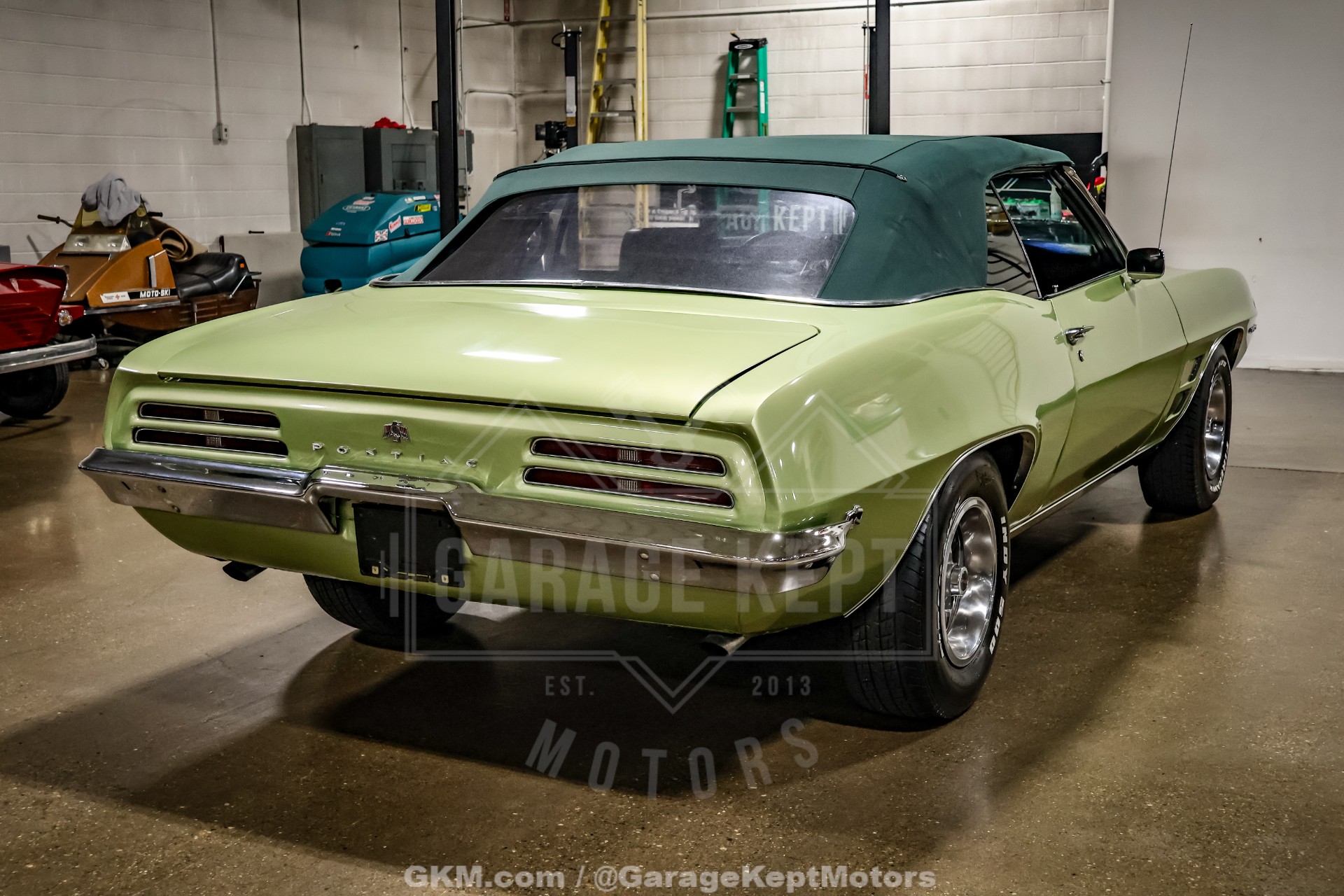 1969 Pontiac Firebird 10