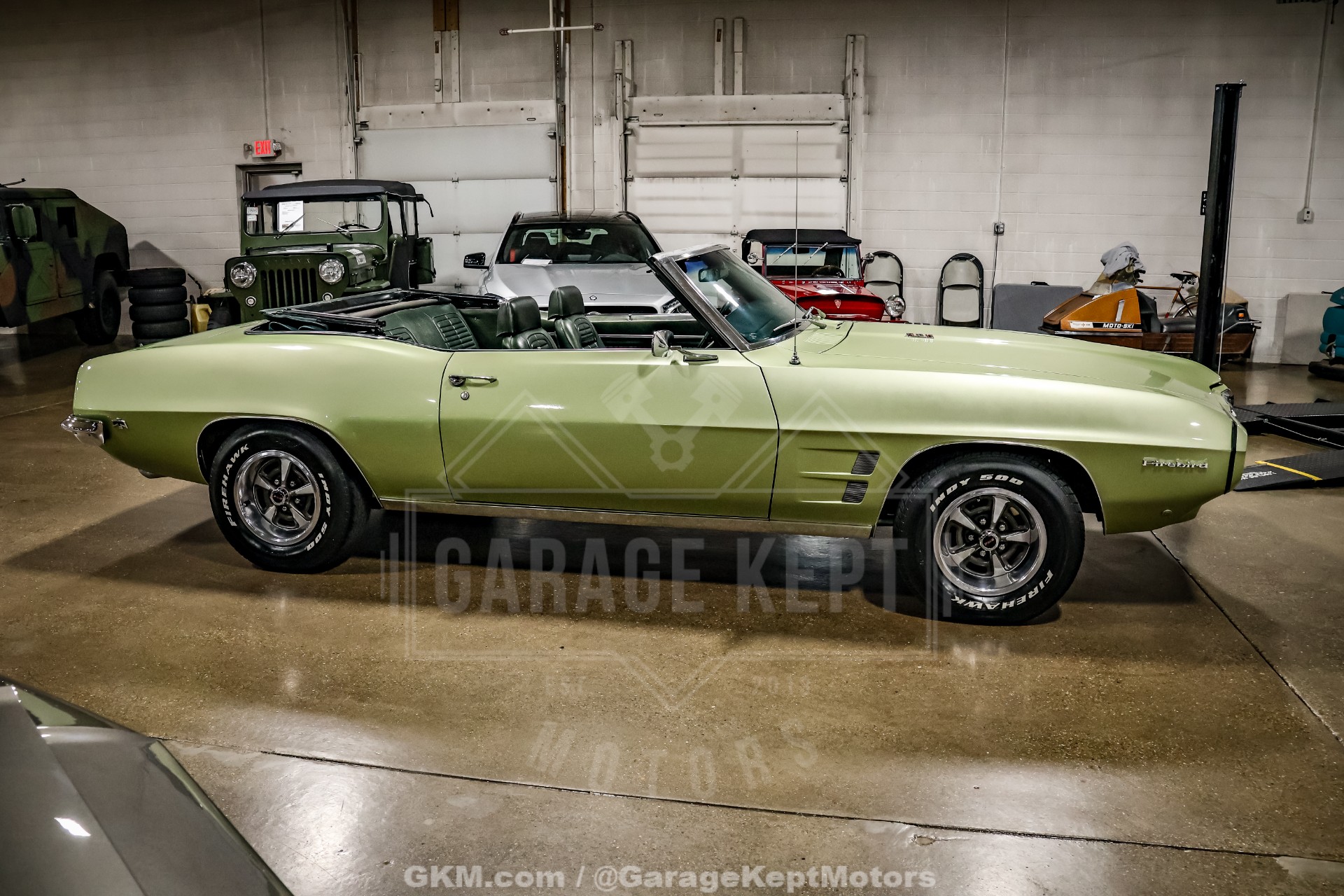 1969 Pontiac Firebird 31