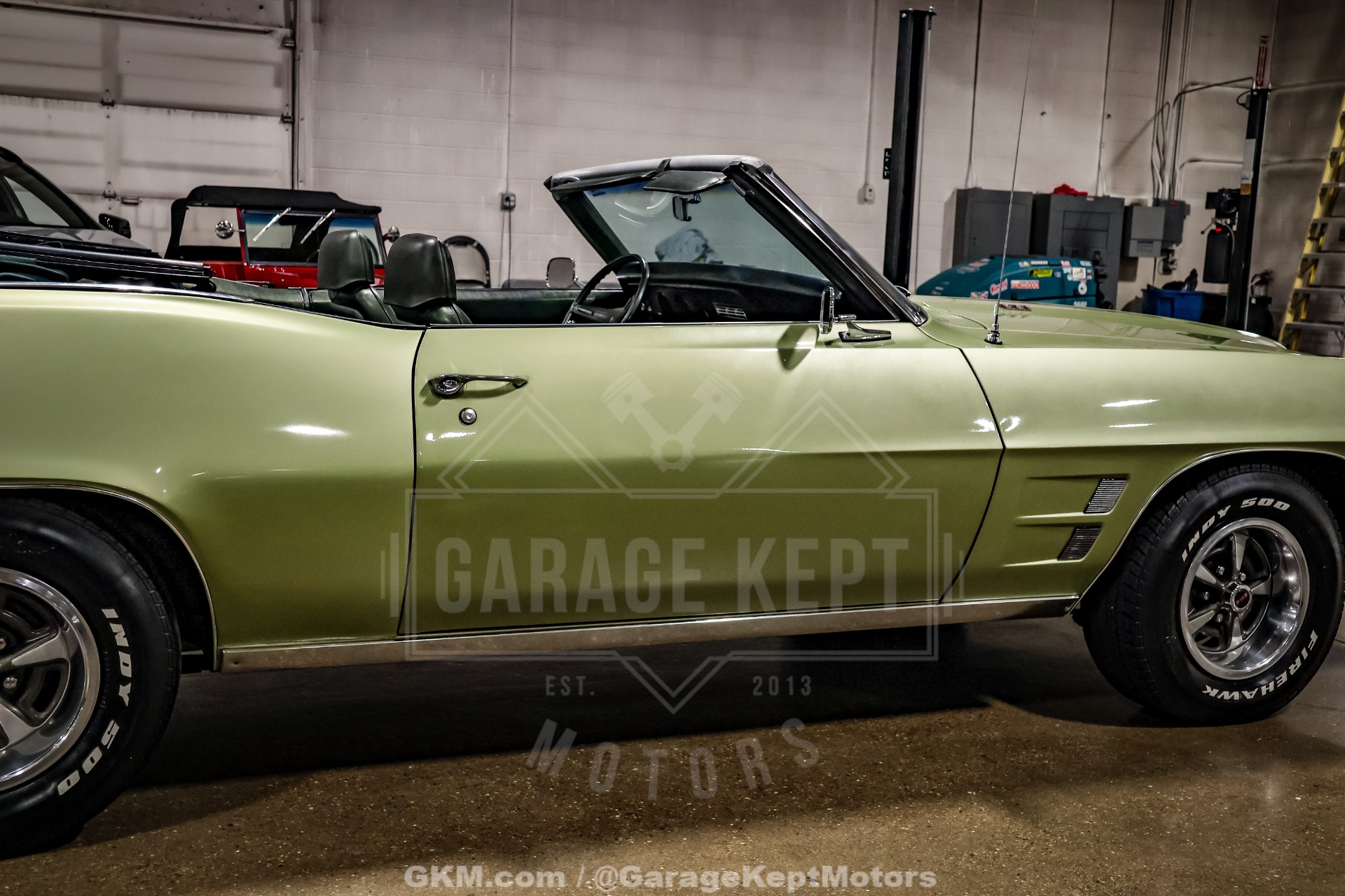 1969 Pontiac Firebird 68