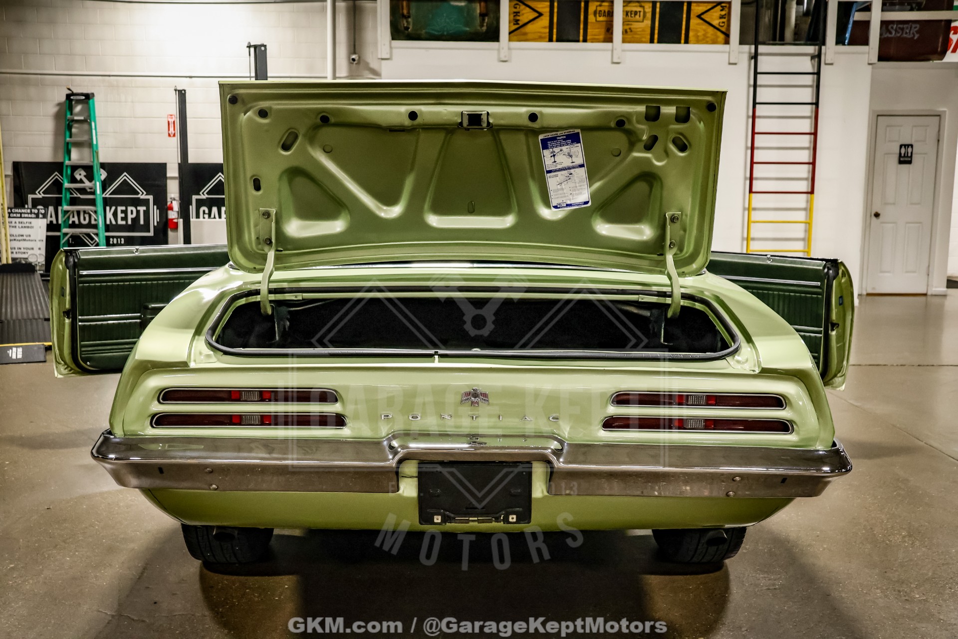 1969 Pontiac Firebird 99