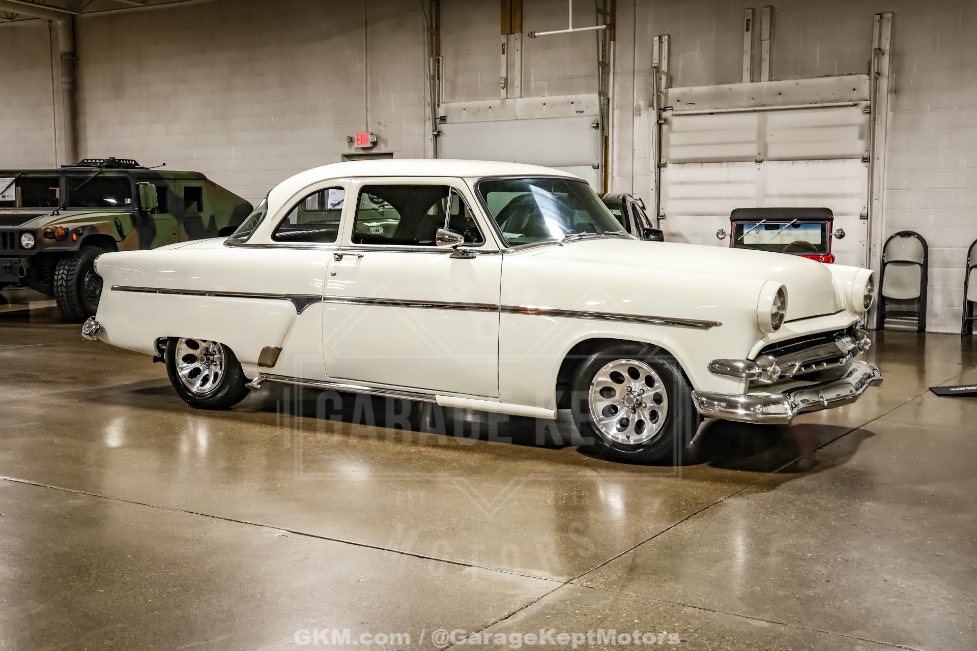 1954 Ford Crestline Skyliner 11
