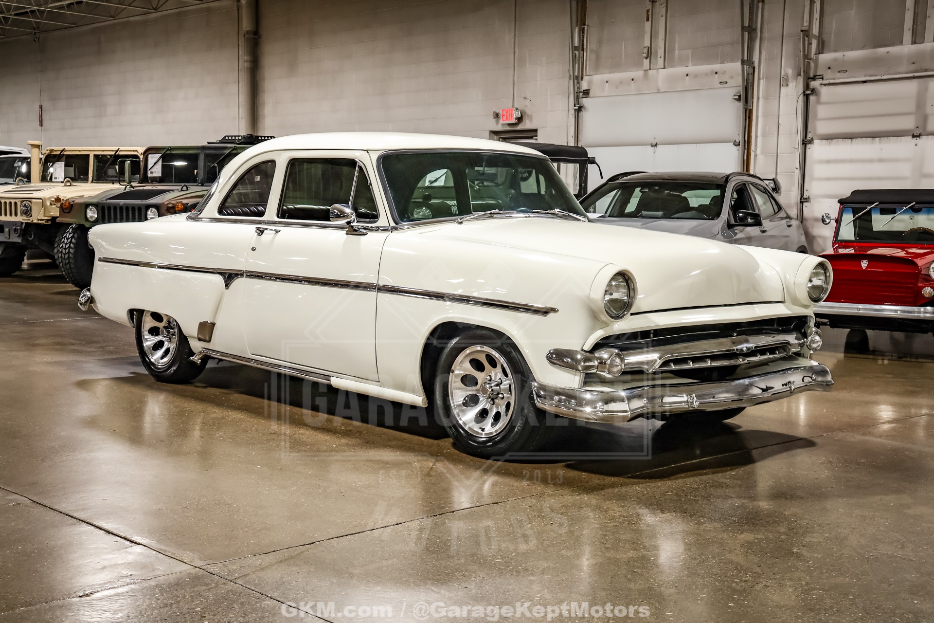 1954 Ford Crestline Skyliner 12