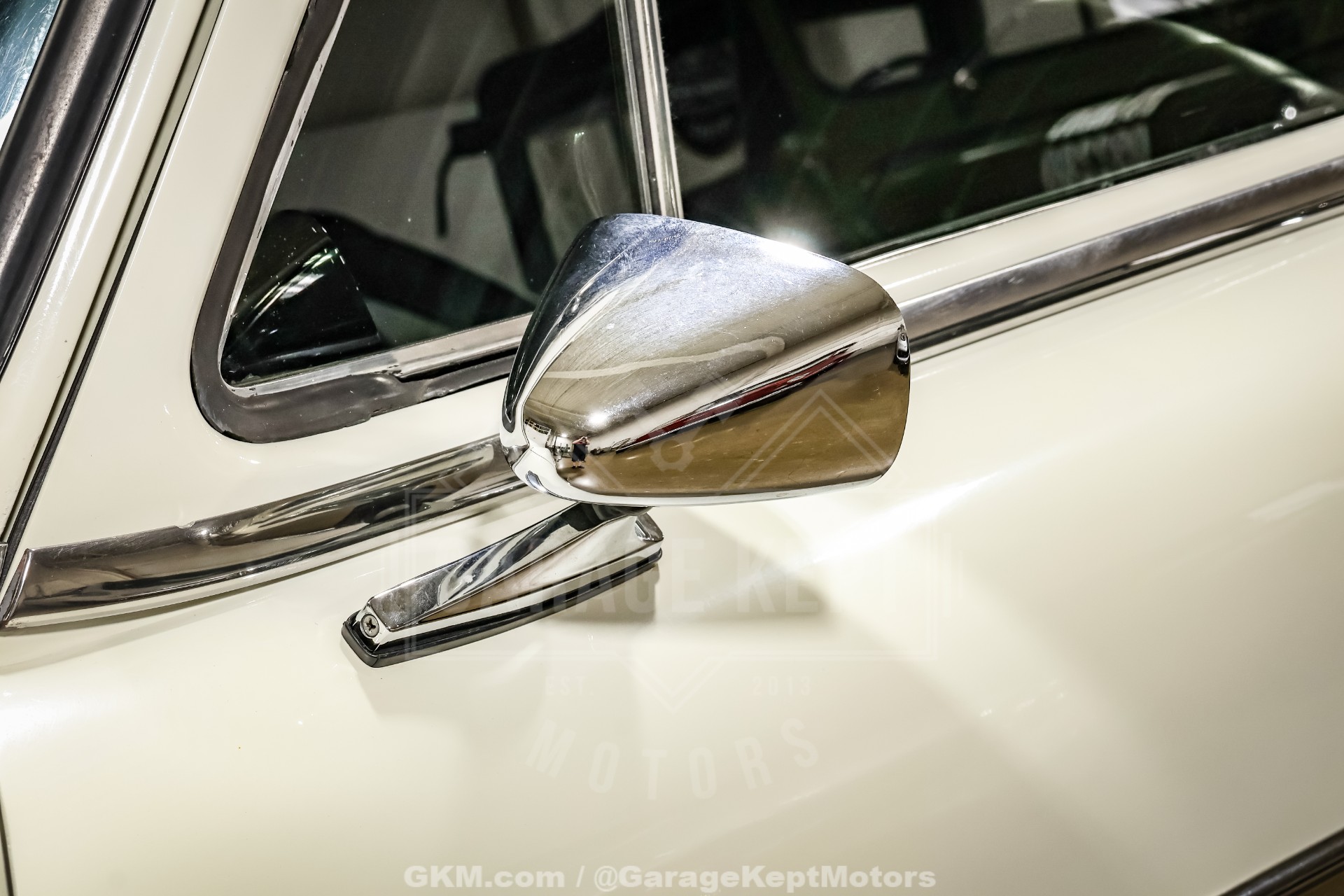 1954 Ford Crestline Skyliner 27