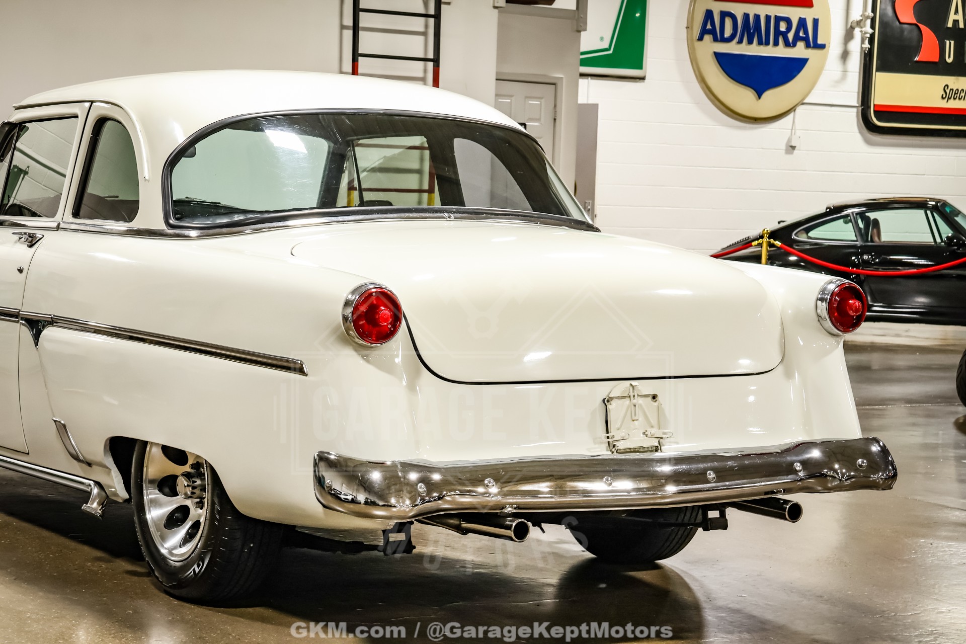 1954 Ford Crestline Skyliner 40