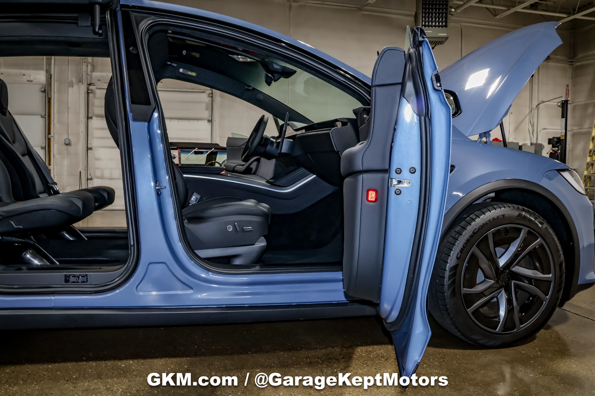 2026 Tesla Model X 77