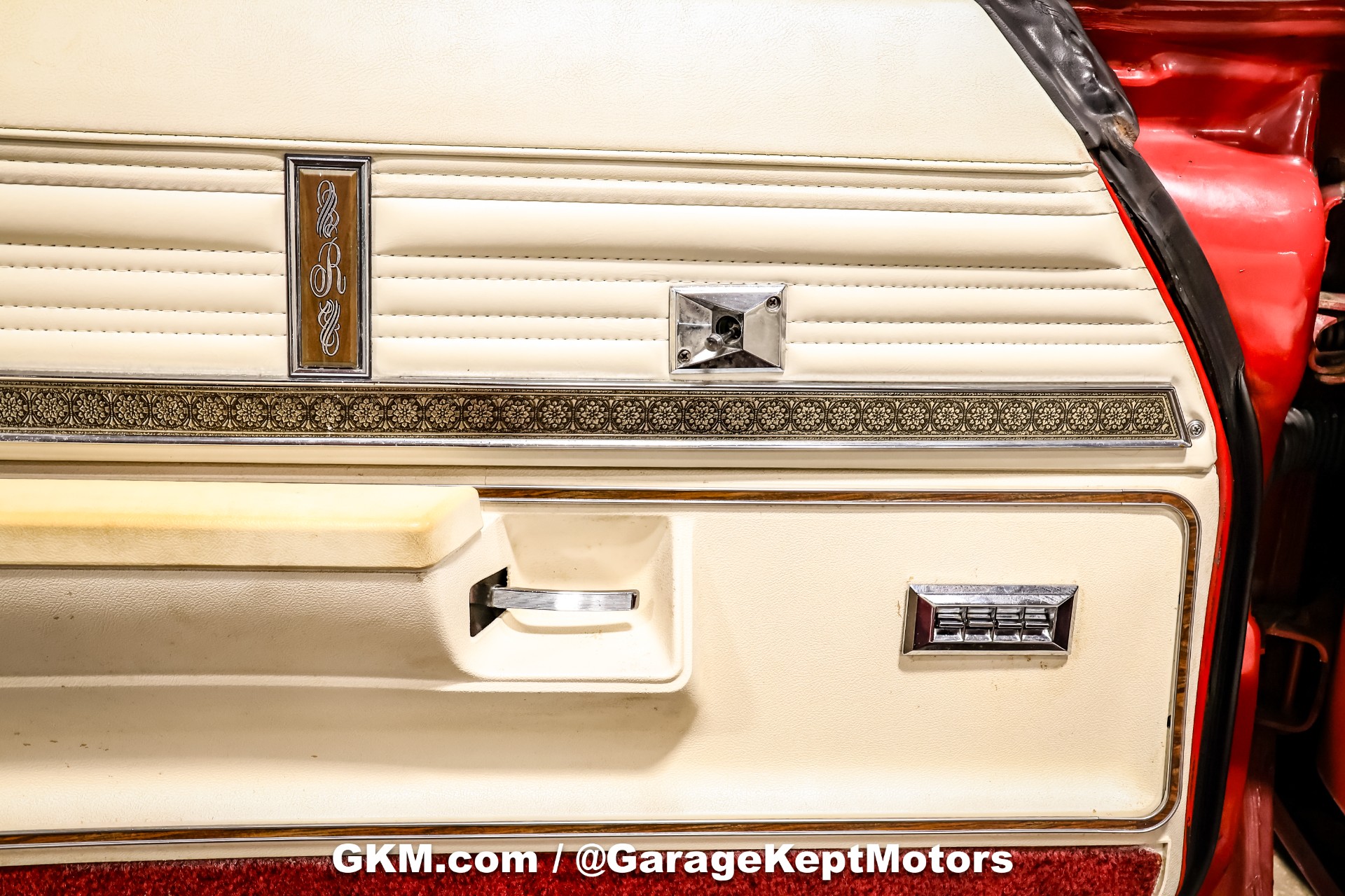 1975 Oldsmobile Delta 88 Royale 104