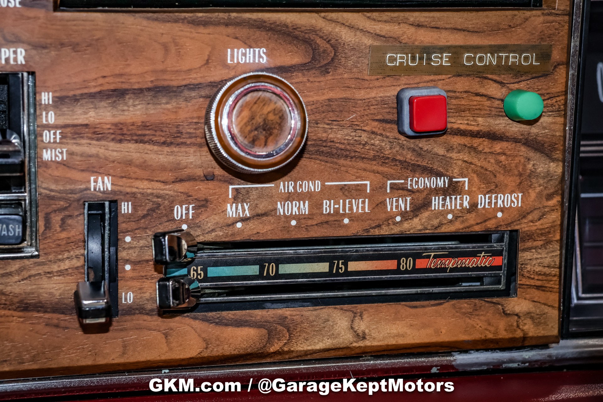 1975 Oldsmobile Delta 88 Royale 128