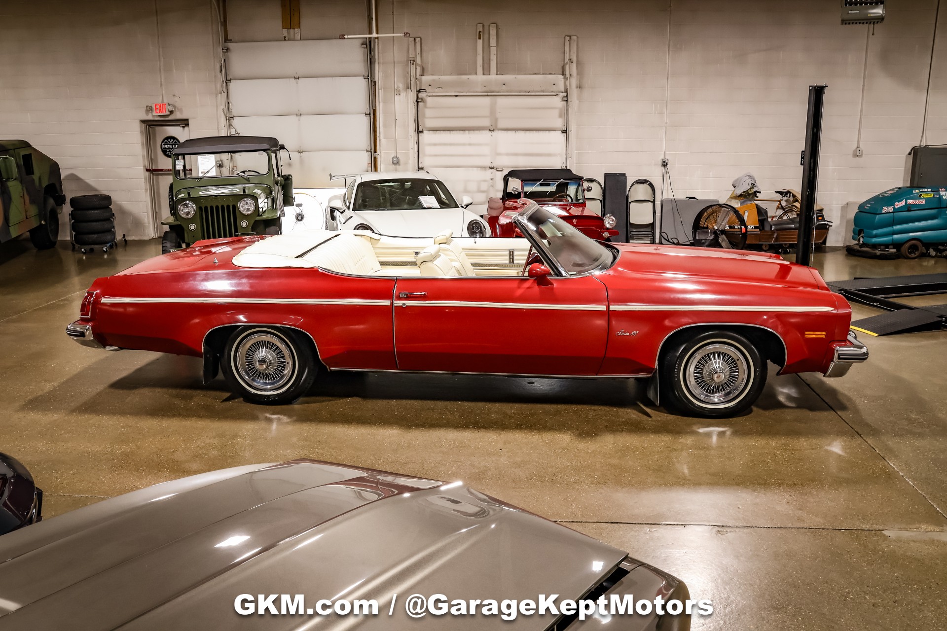 1975 Oldsmobile Delta 88 Royale 25