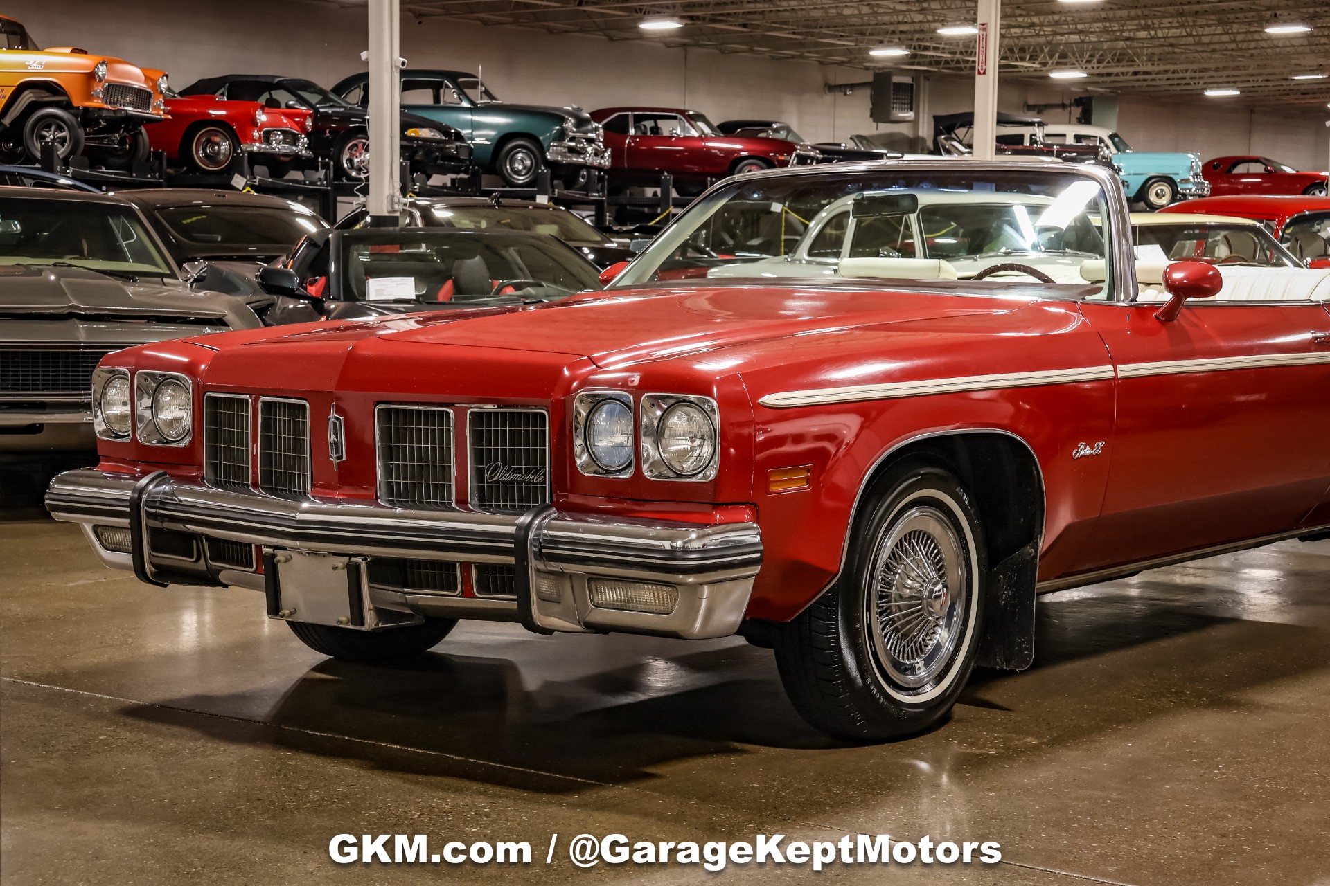 1975 Oldsmobile Delta 88 Royale 35