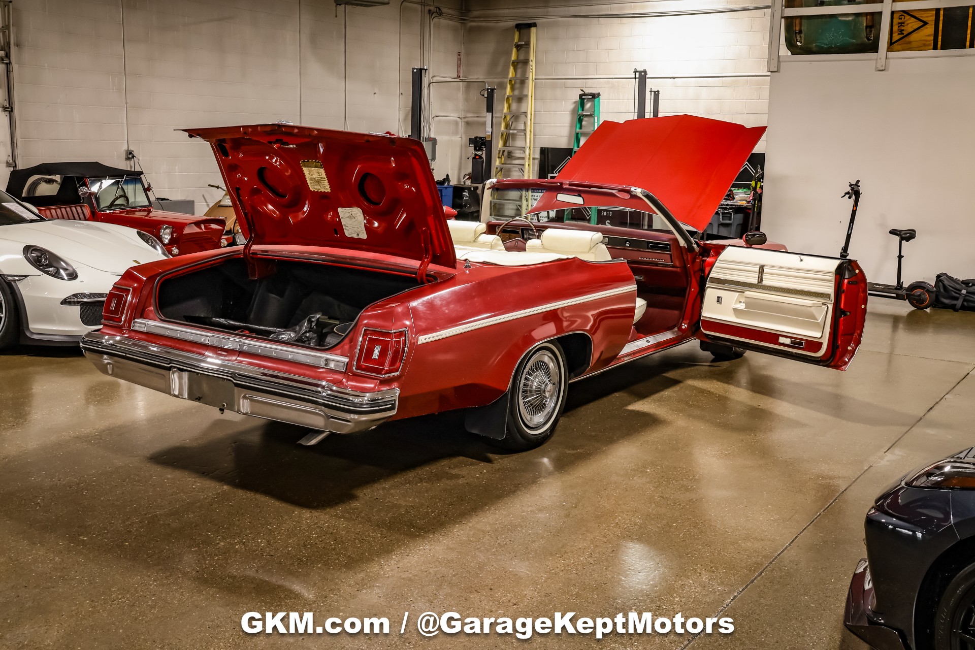 1975 Oldsmobile Delta 88 Royale 70