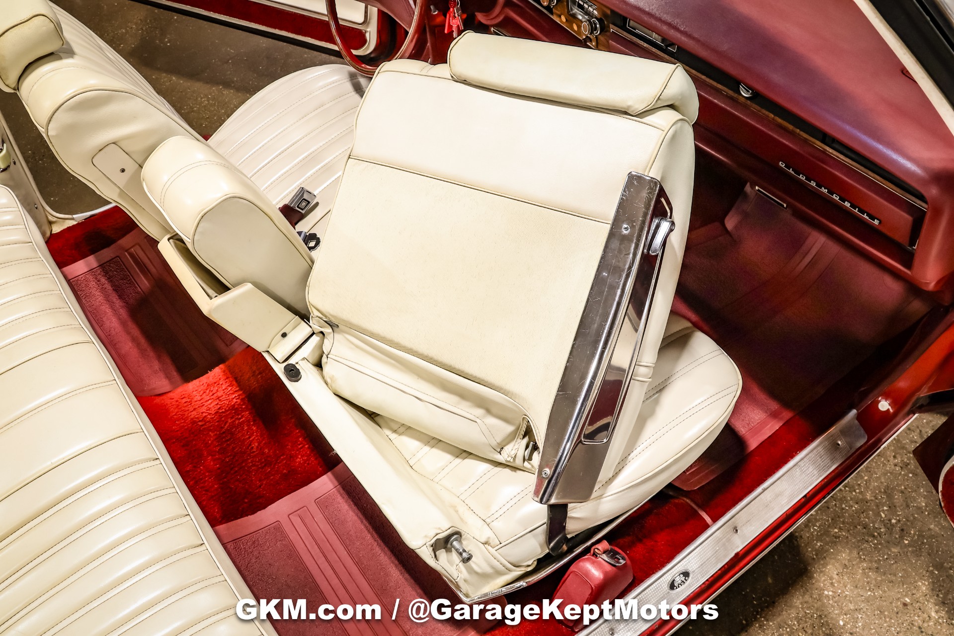 1975 Oldsmobile Delta 88 Royale 84