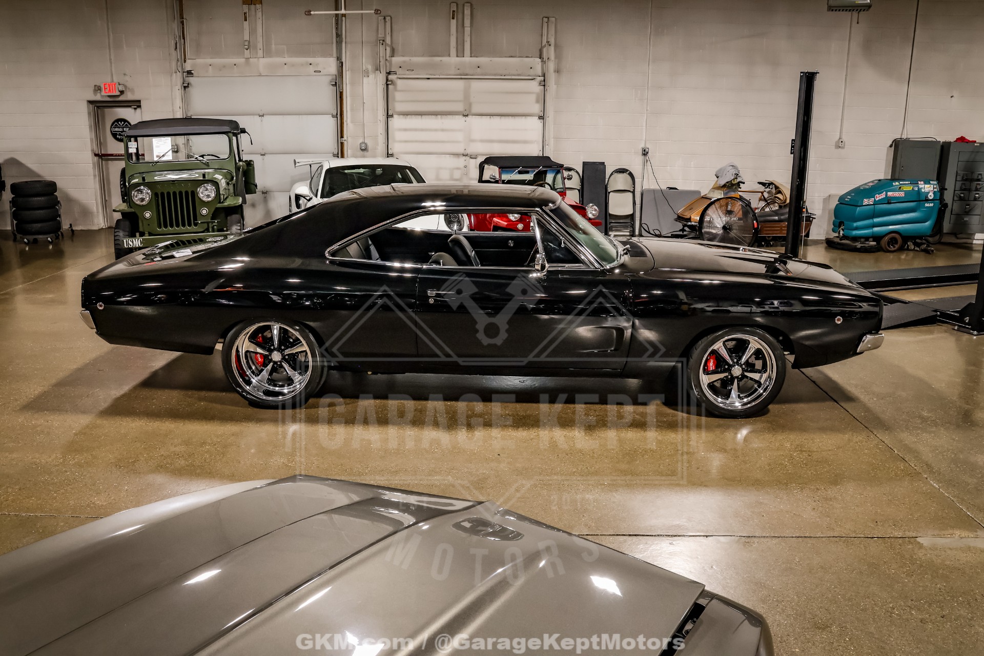 1968 Dodge Charger R/T 10