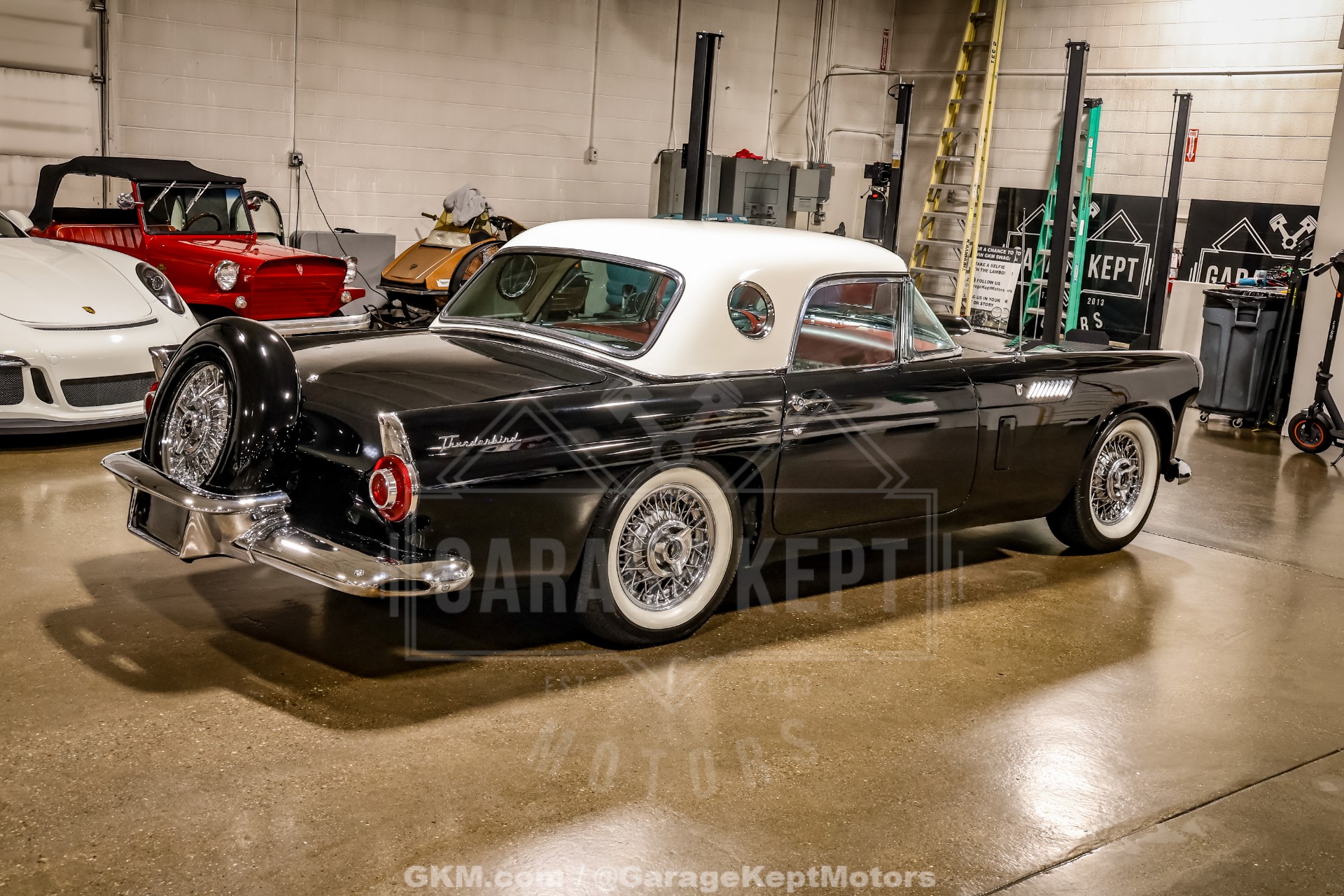 1956 Ford Thunderbird 10