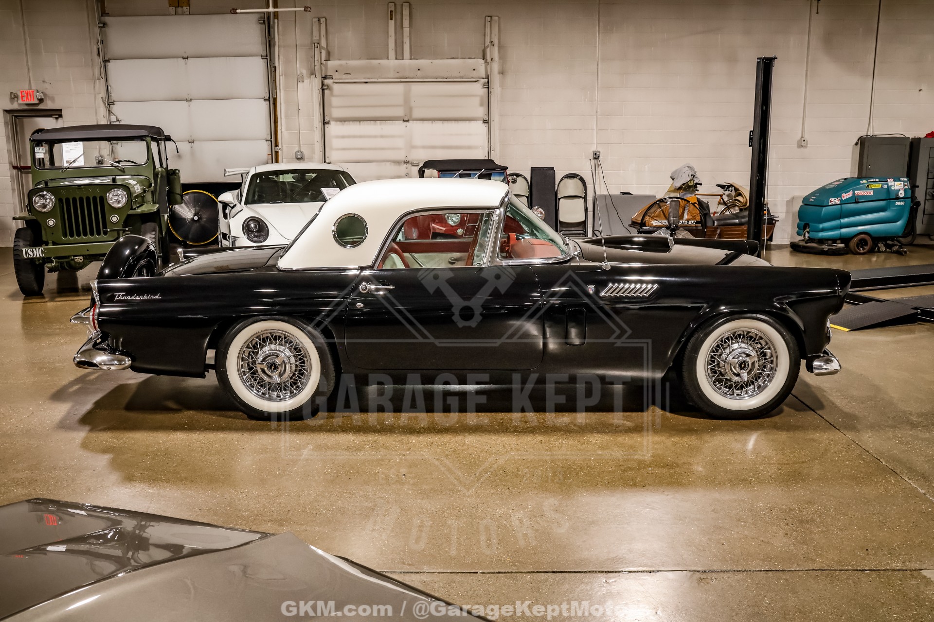1956 Ford Thunderbird 11