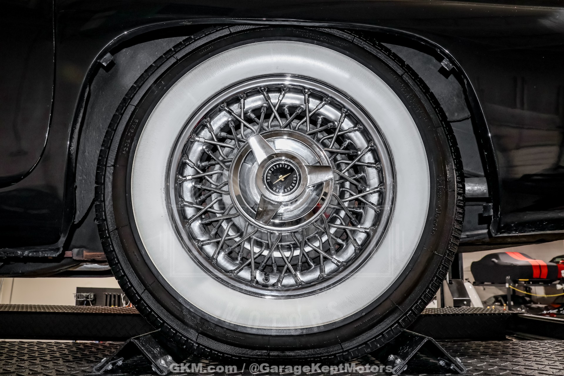1956 Ford Thunderbird 175