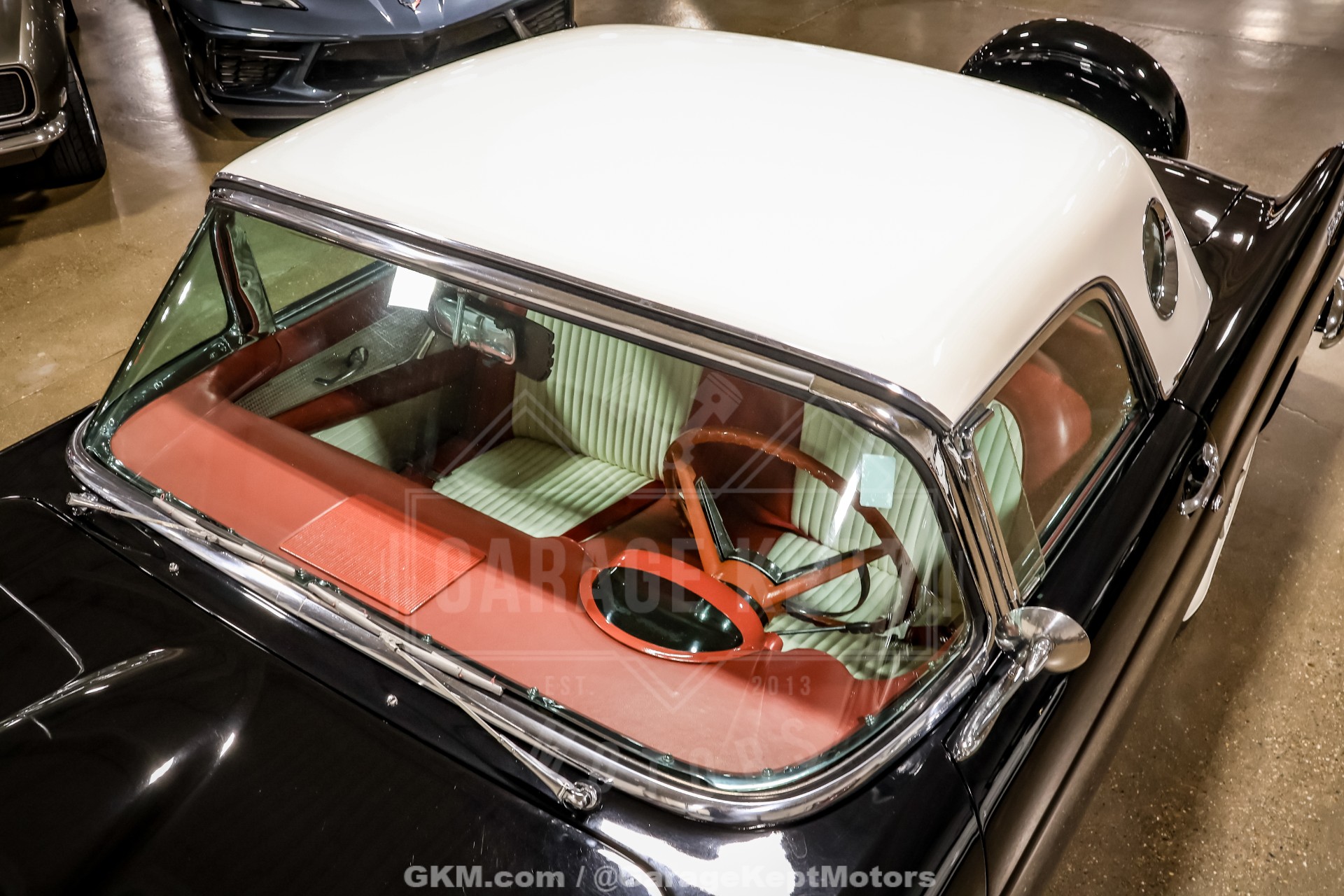 1956 Ford Thunderbird 26