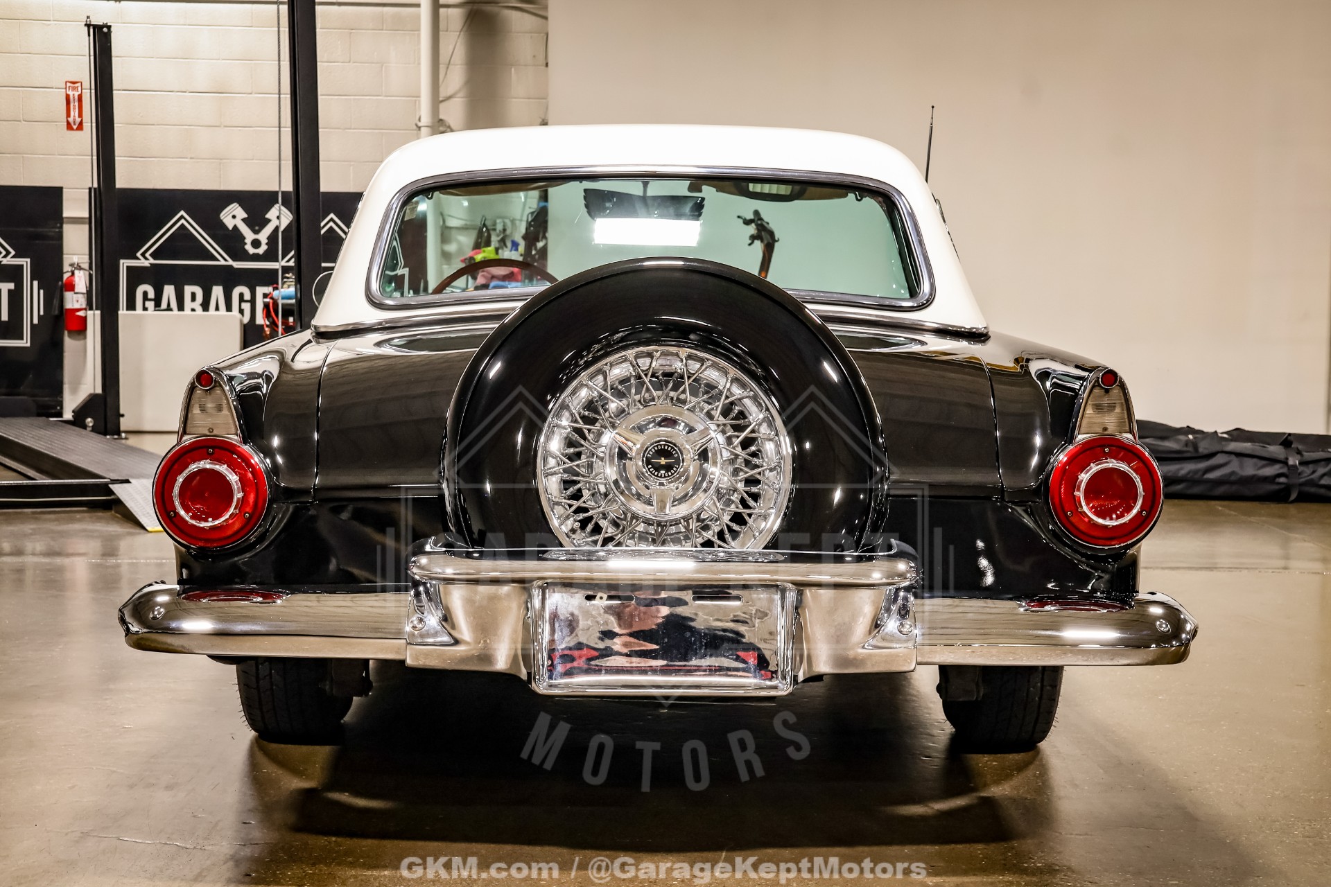 1956 Ford Thunderbird 44