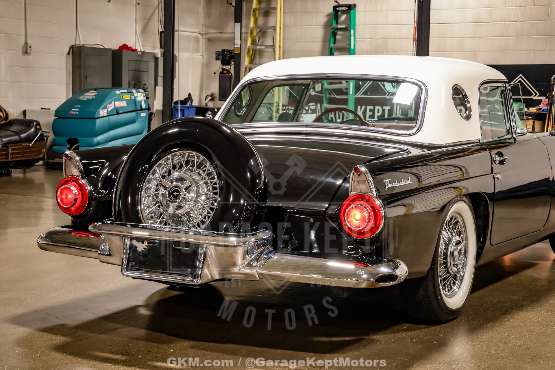 1956 Ford Thunderbird 46