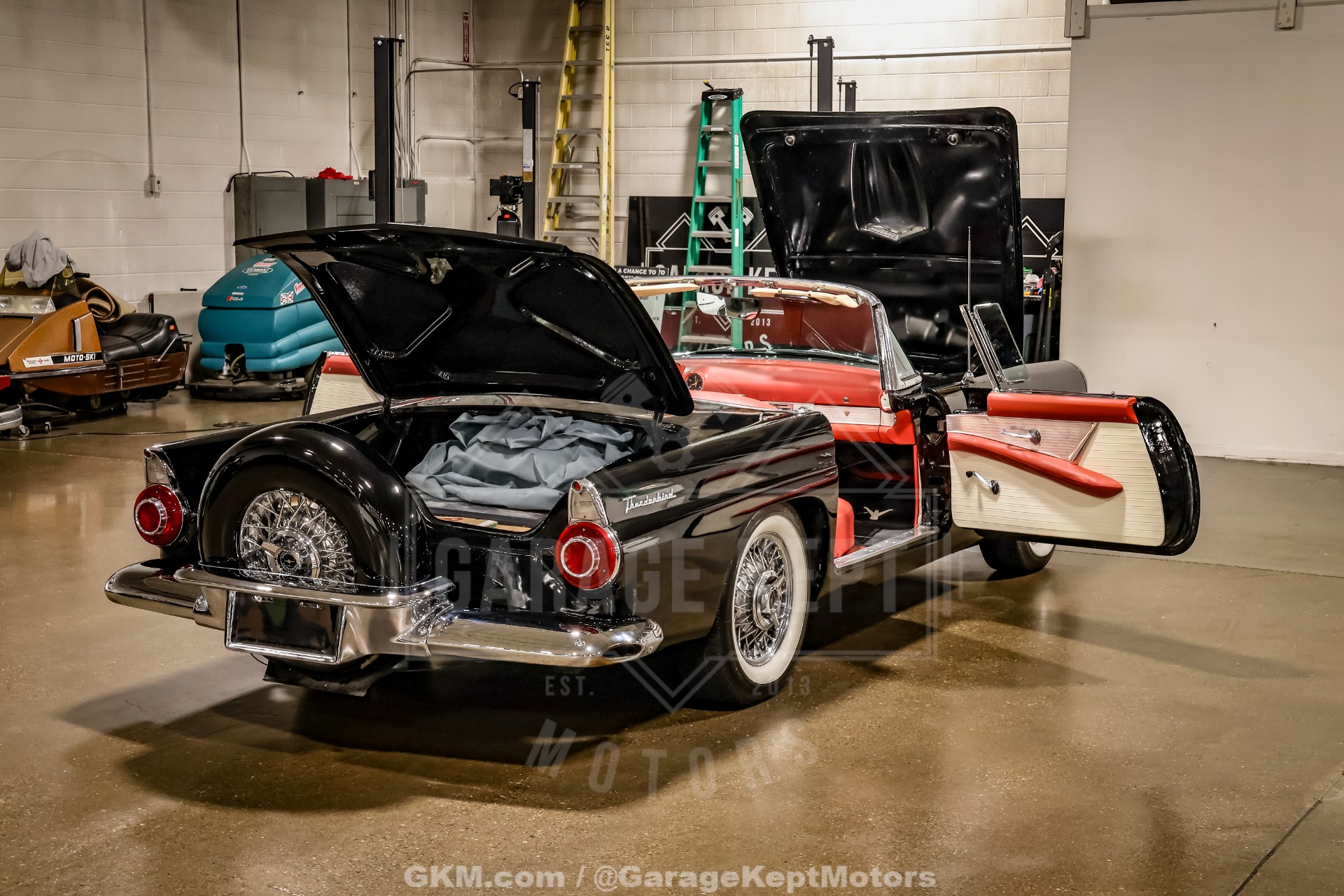 1956 Ford Thunderbird 77