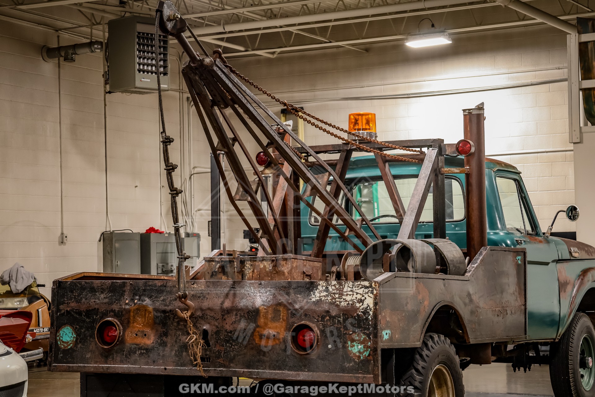 1964 Ford F350 47