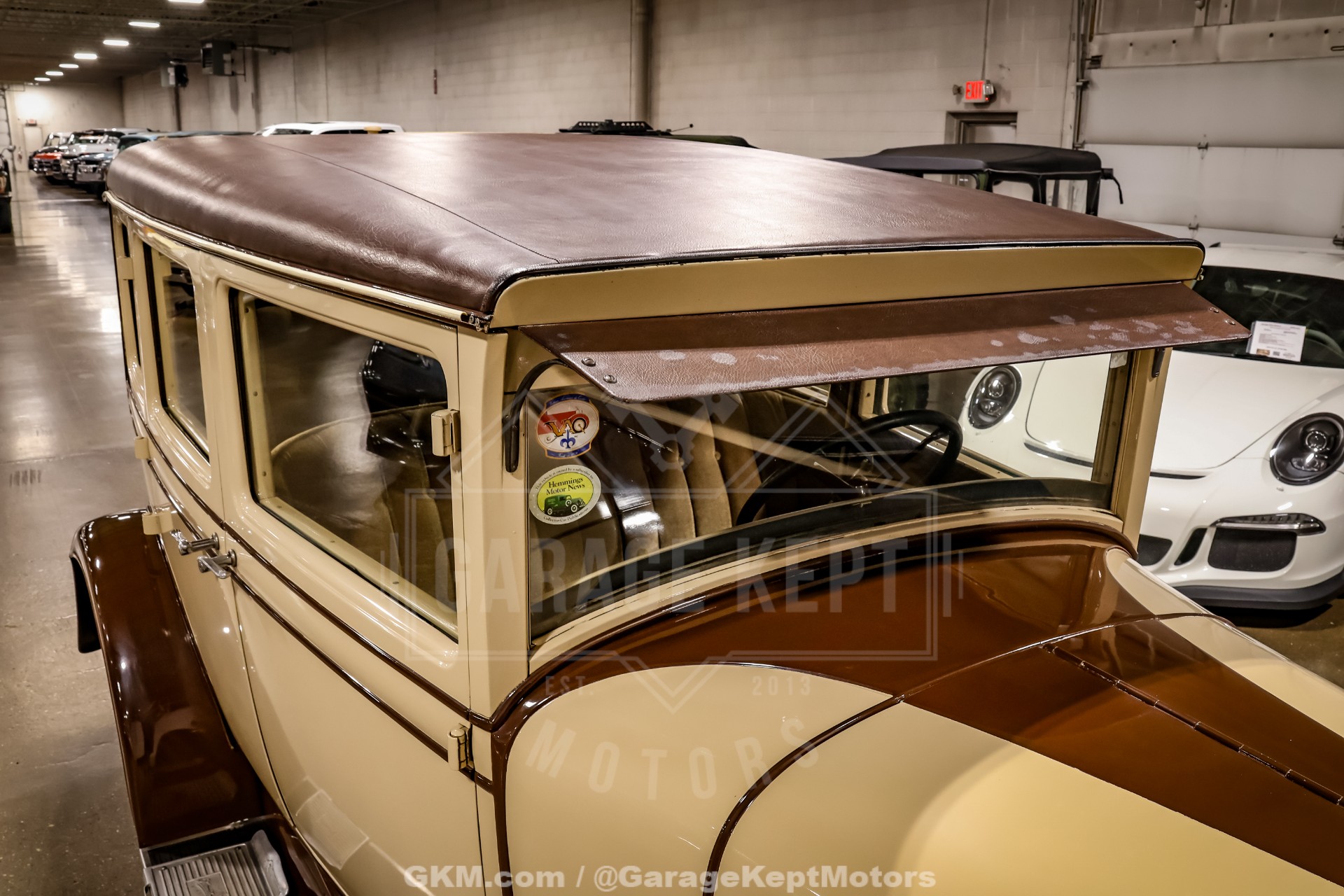 1928 Oldsmobile F-28 17