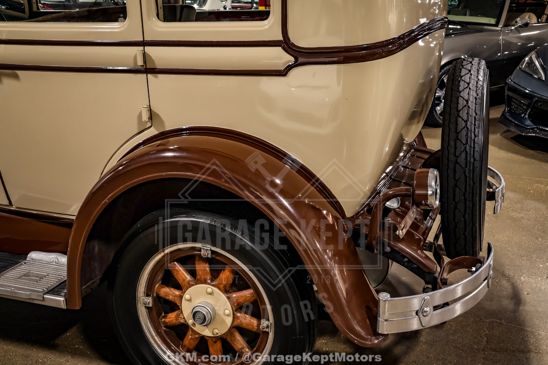 1928 Oldsmobile F-28 36