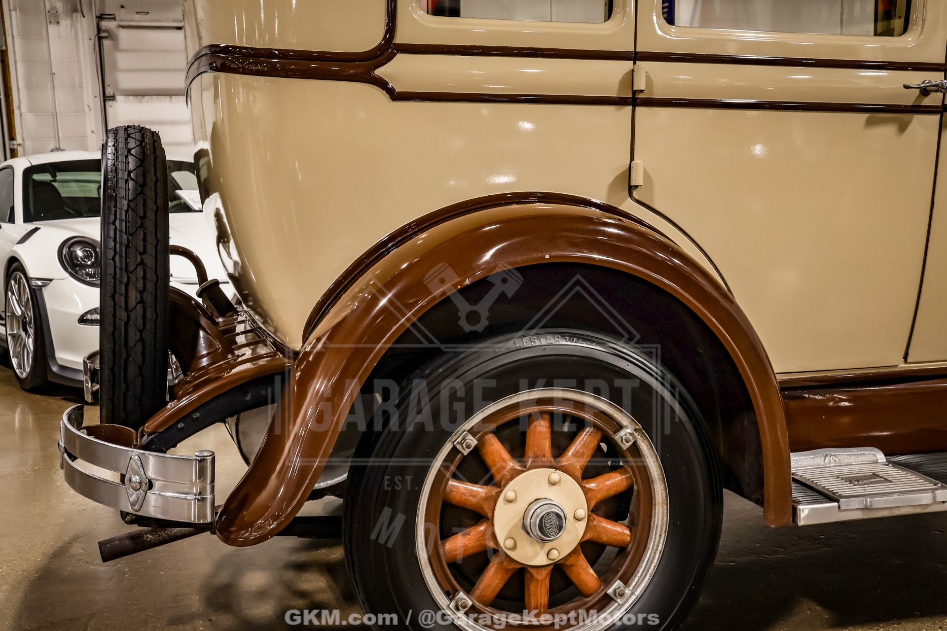 1928 Oldsmobile F-28 45
