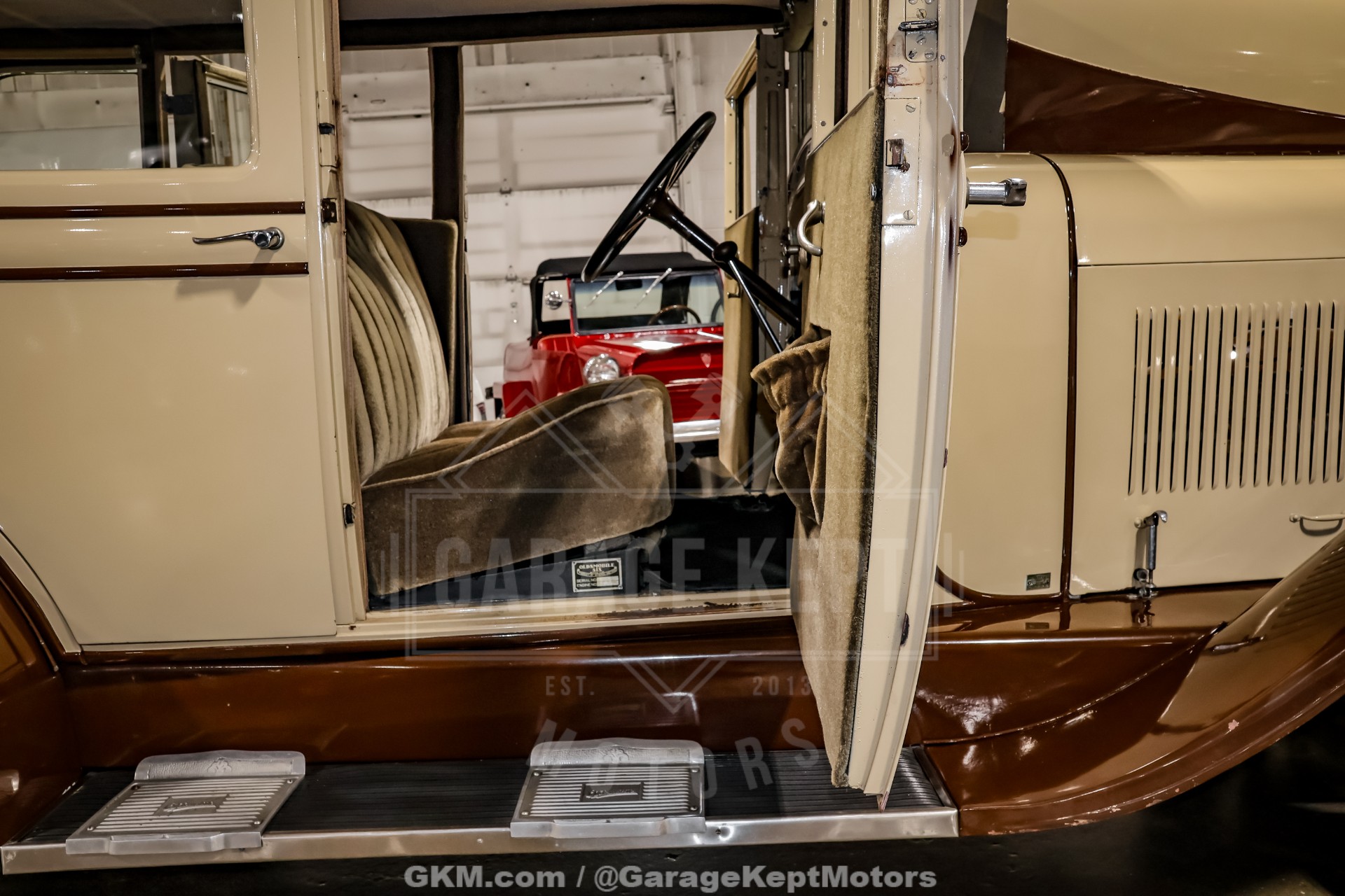 1928 Oldsmobile F-28 58