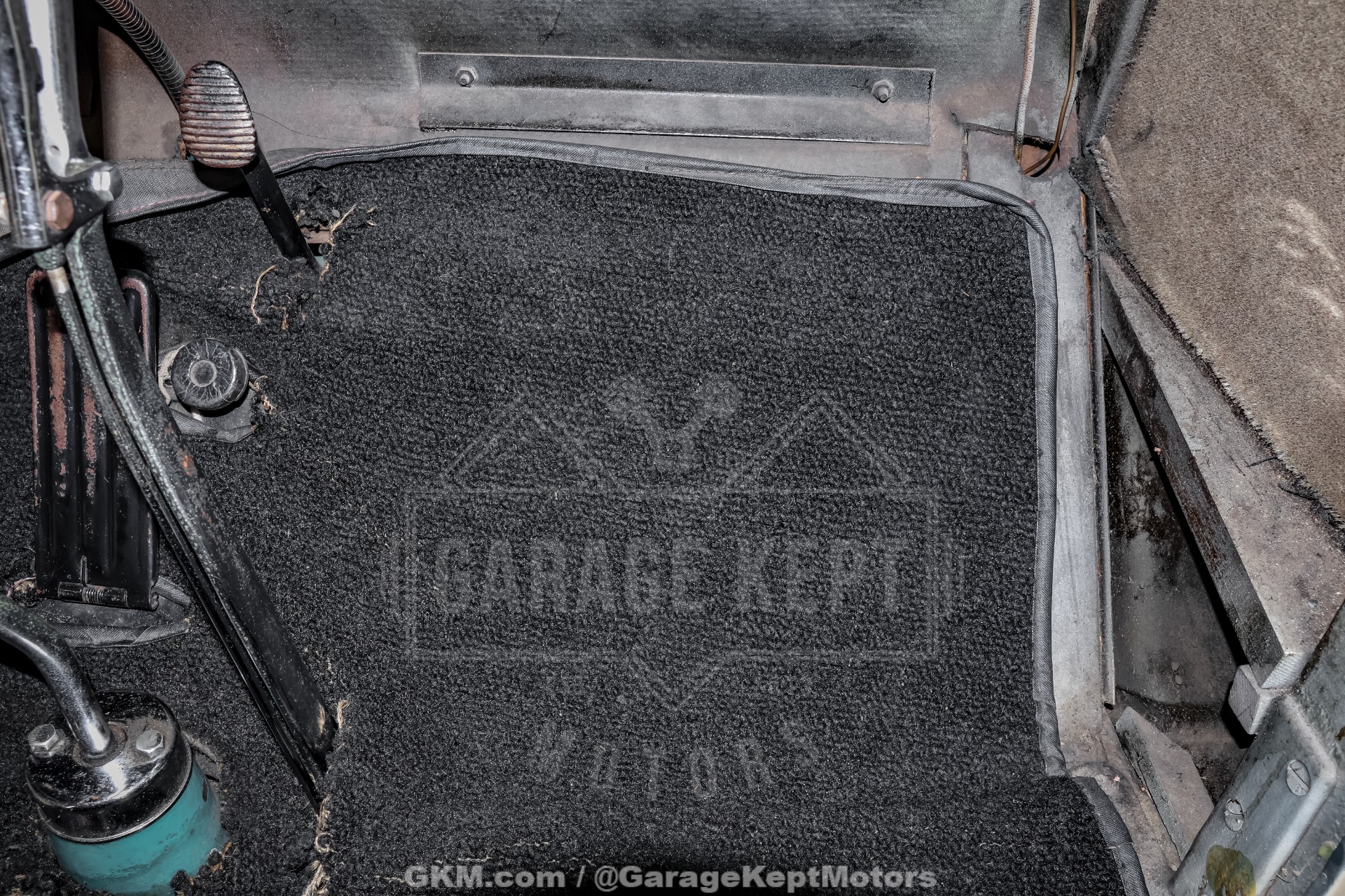 1928 Oldsmobile F-28 64