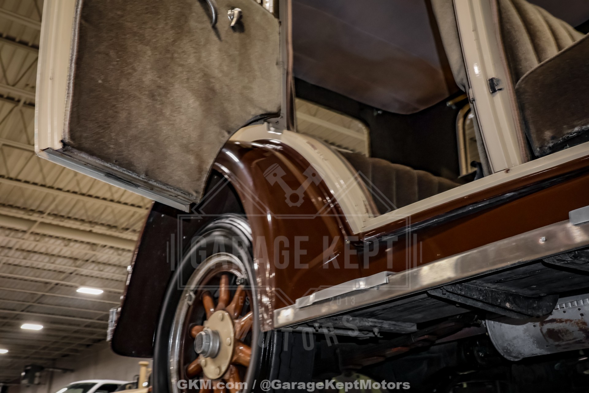 1928 Oldsmobile F-28 69