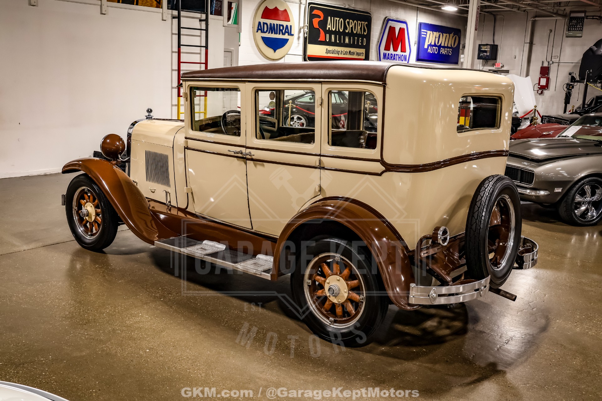1928 Oldsmobile F-28 6