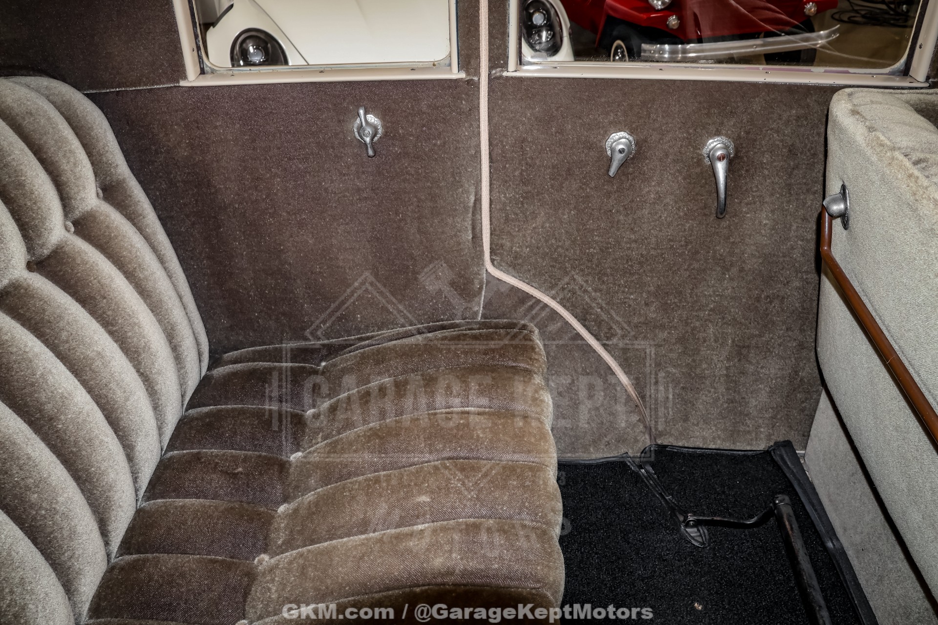 1928 Oldsmobile F-28 77