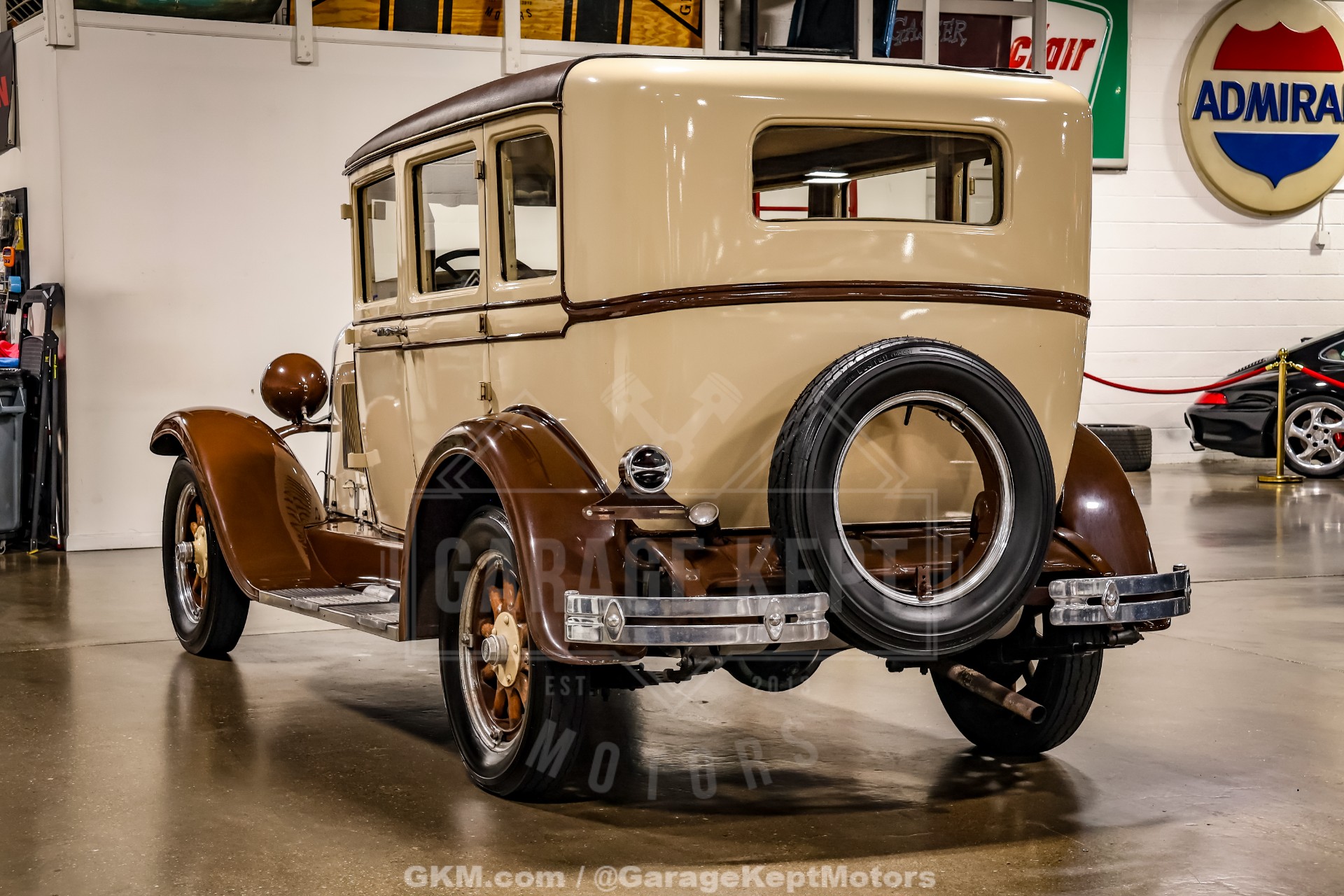1928 Oldsmobile F-28 7